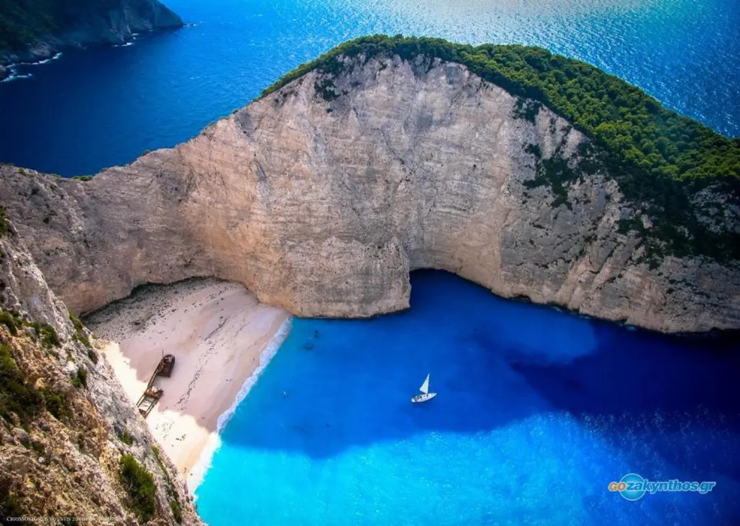 Luxury Villa 3min from the famous Shipwreck