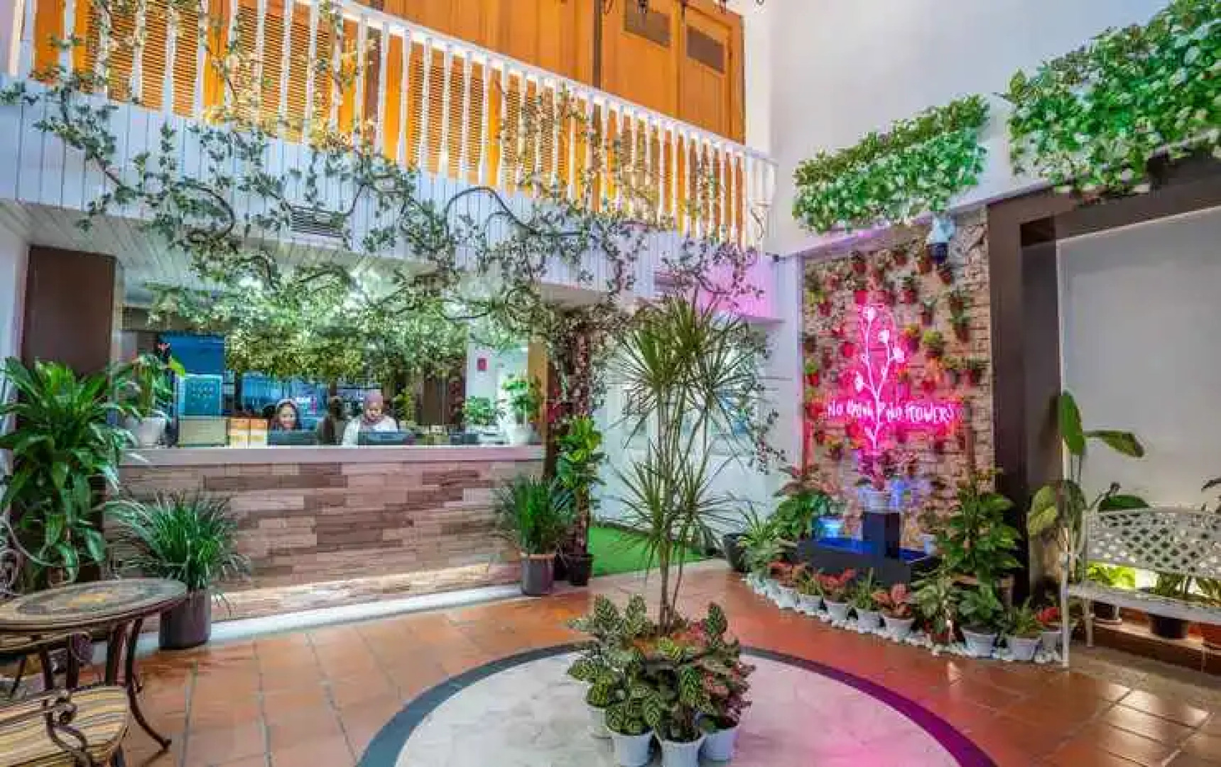 Floresta Hotel Chinatown