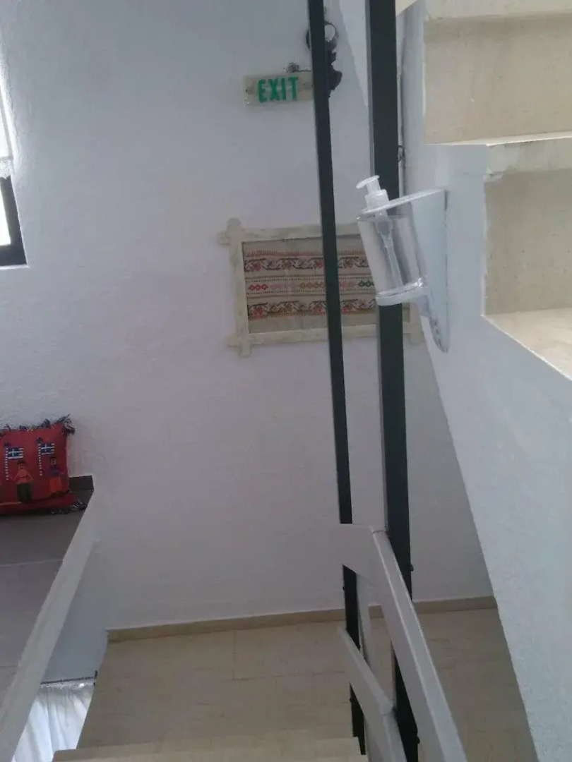 Elounda George Studios