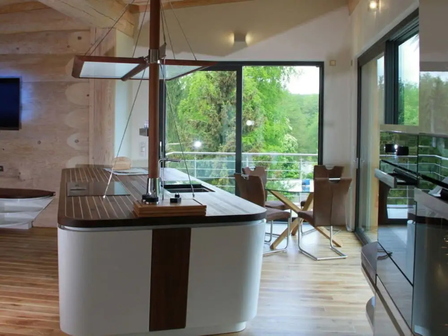 Canadian Log Cabin Comfortable Holiday Residence