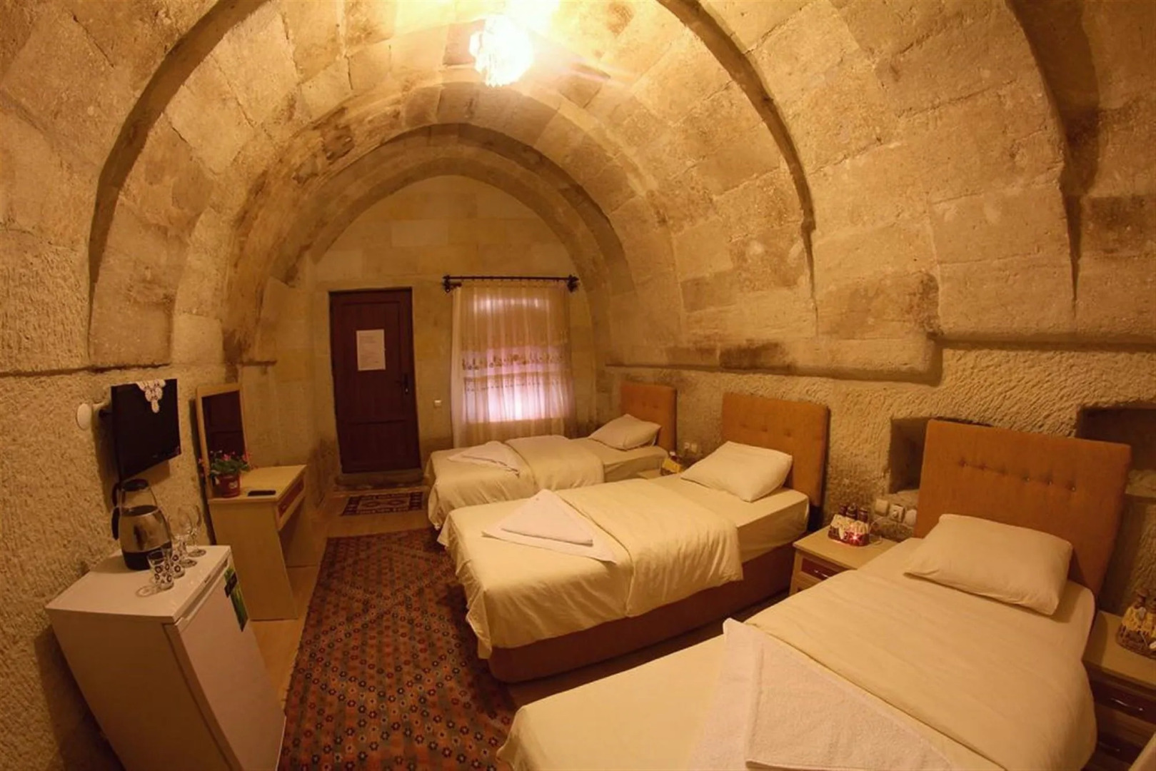 Falcon Cave Suites