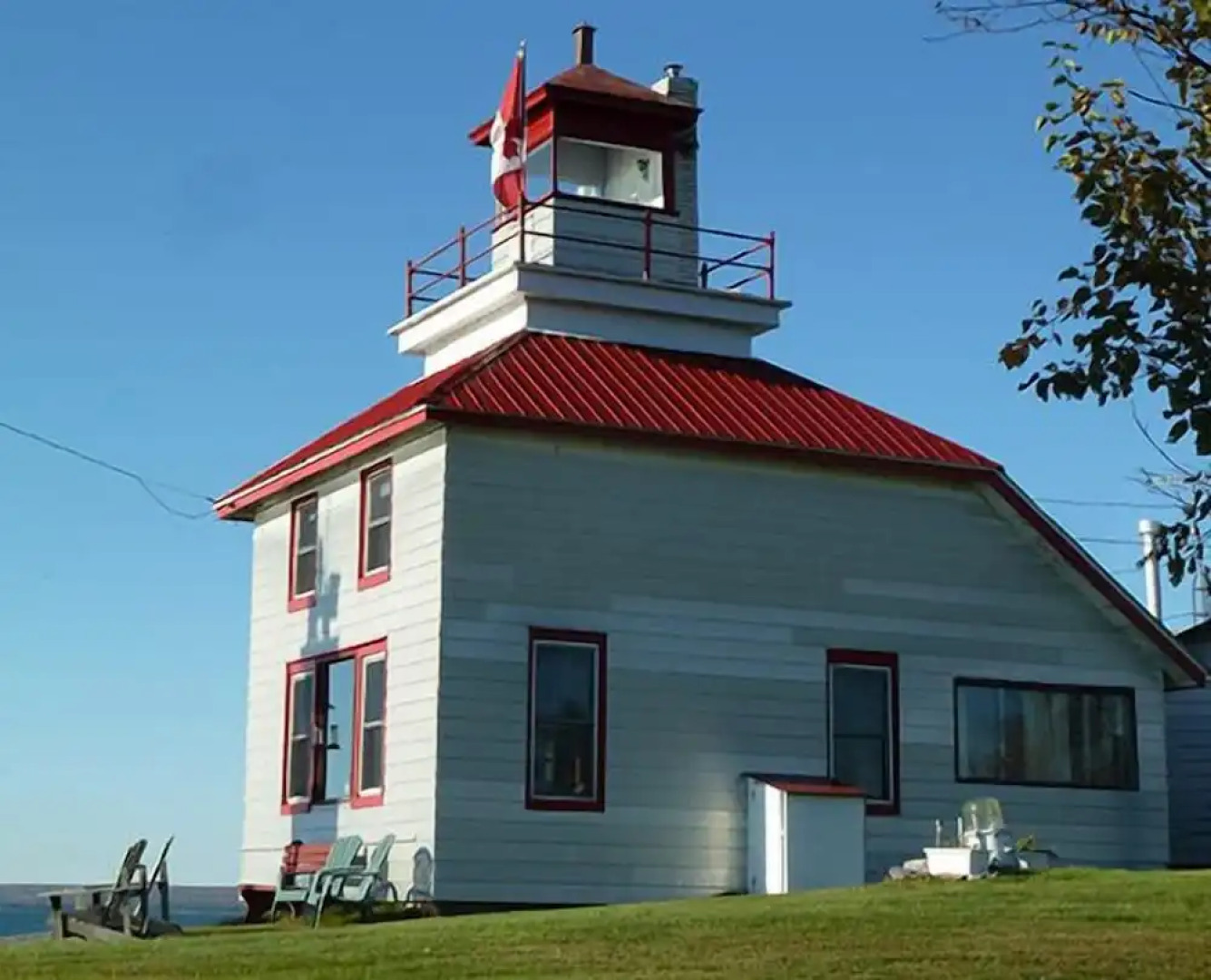 Bruce Bay Cottages & Lighthouse