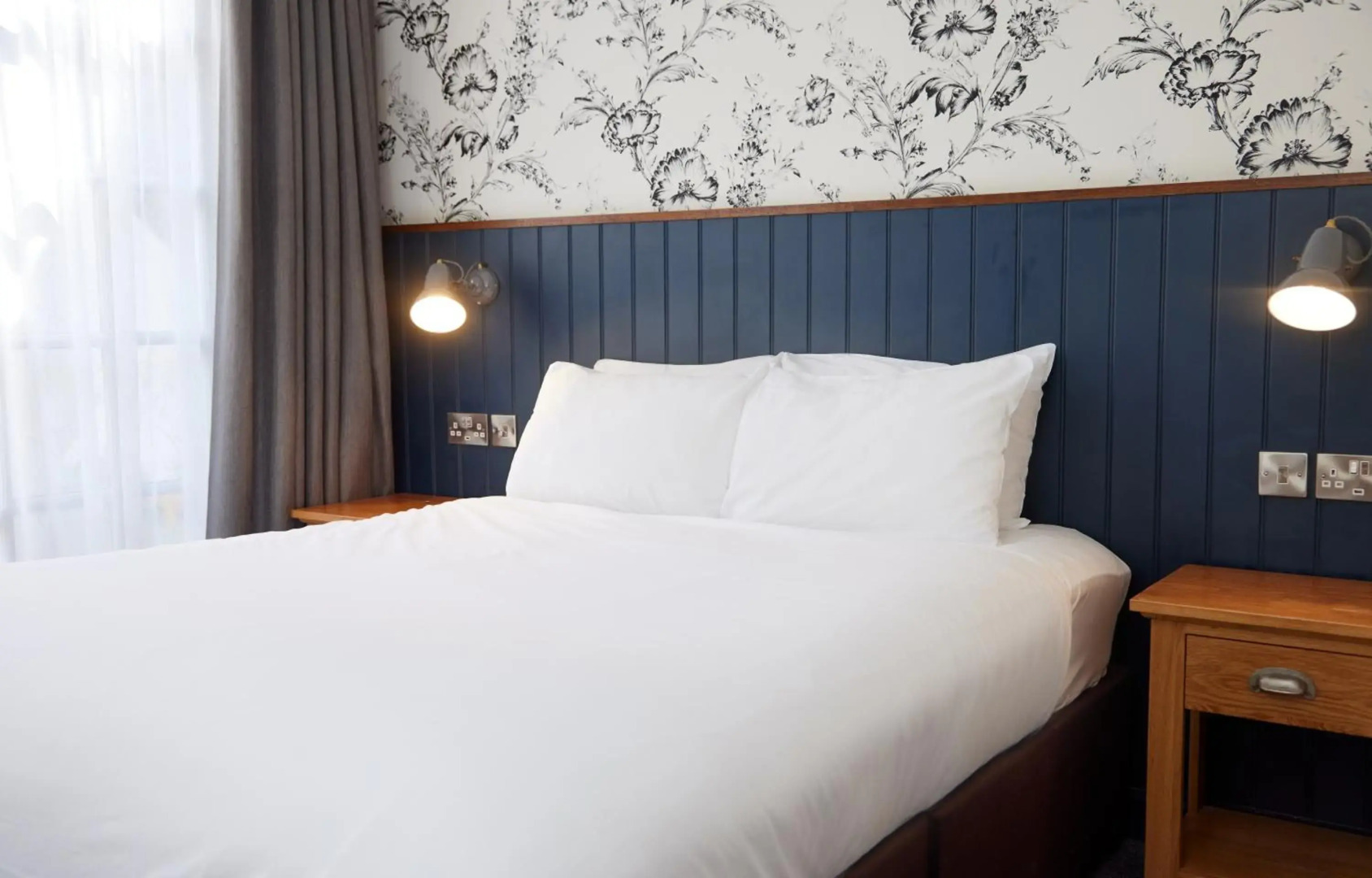 Swan Hotel by Greene King Inns