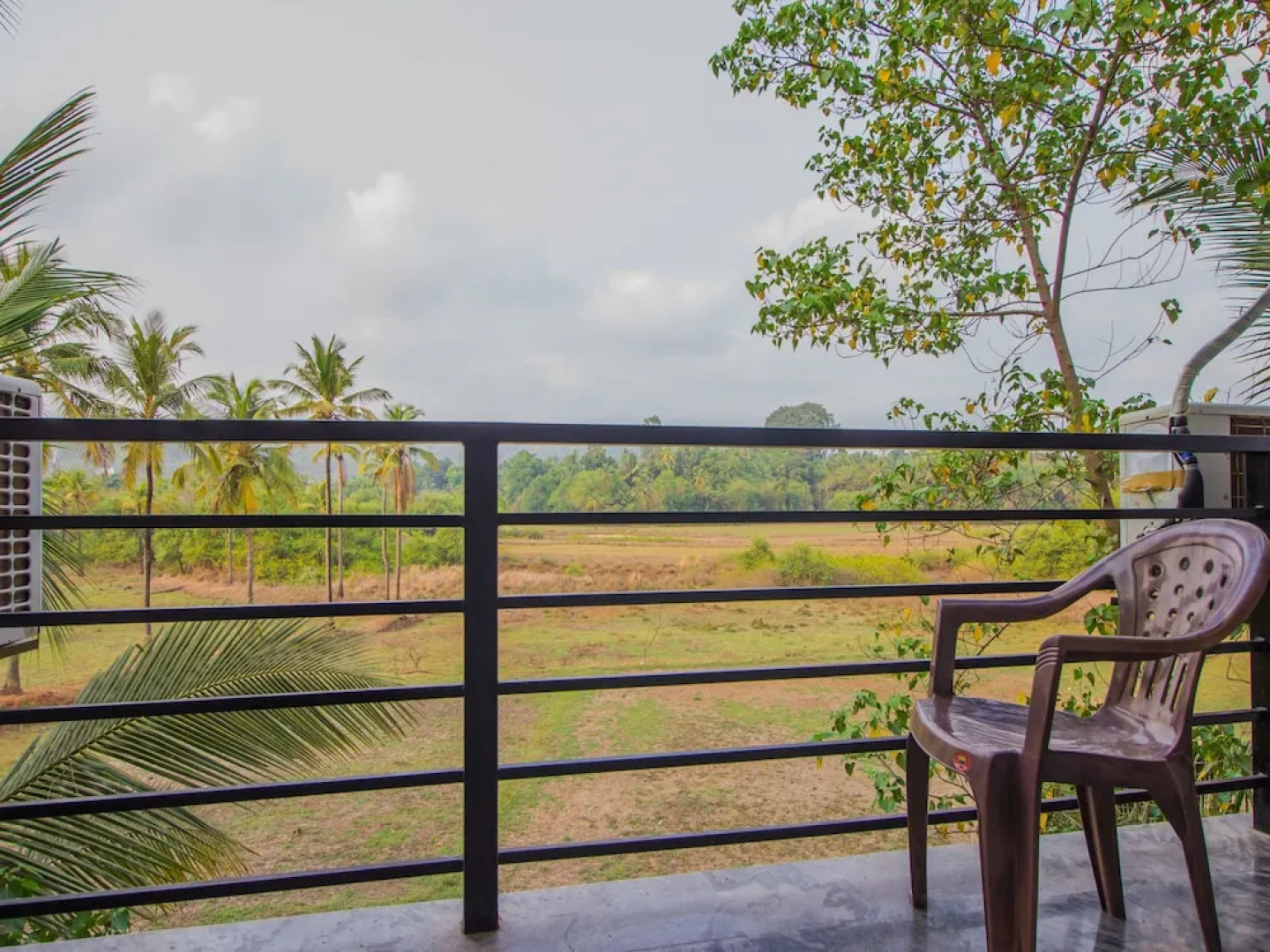 OYO 12987 Home Spacious Studio Mandrem Beach