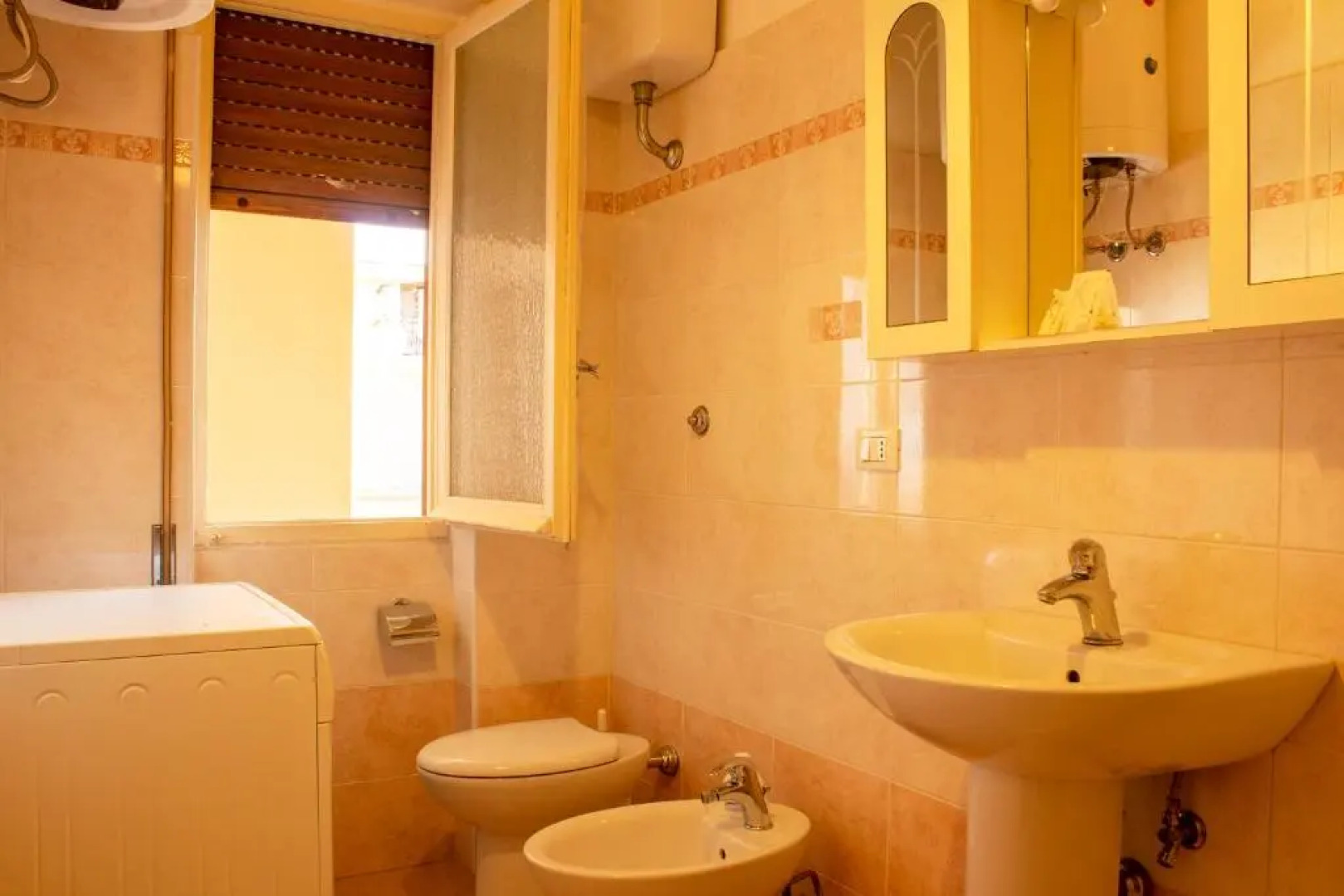 [POSTO AUTO GRATUITO] Relax a 30 metri dal mare