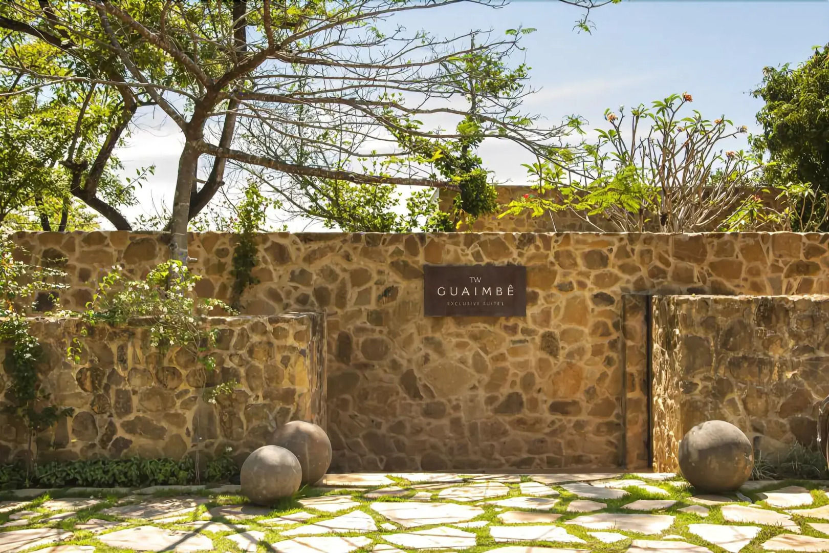 TW Guaimbê Exclusive Suites