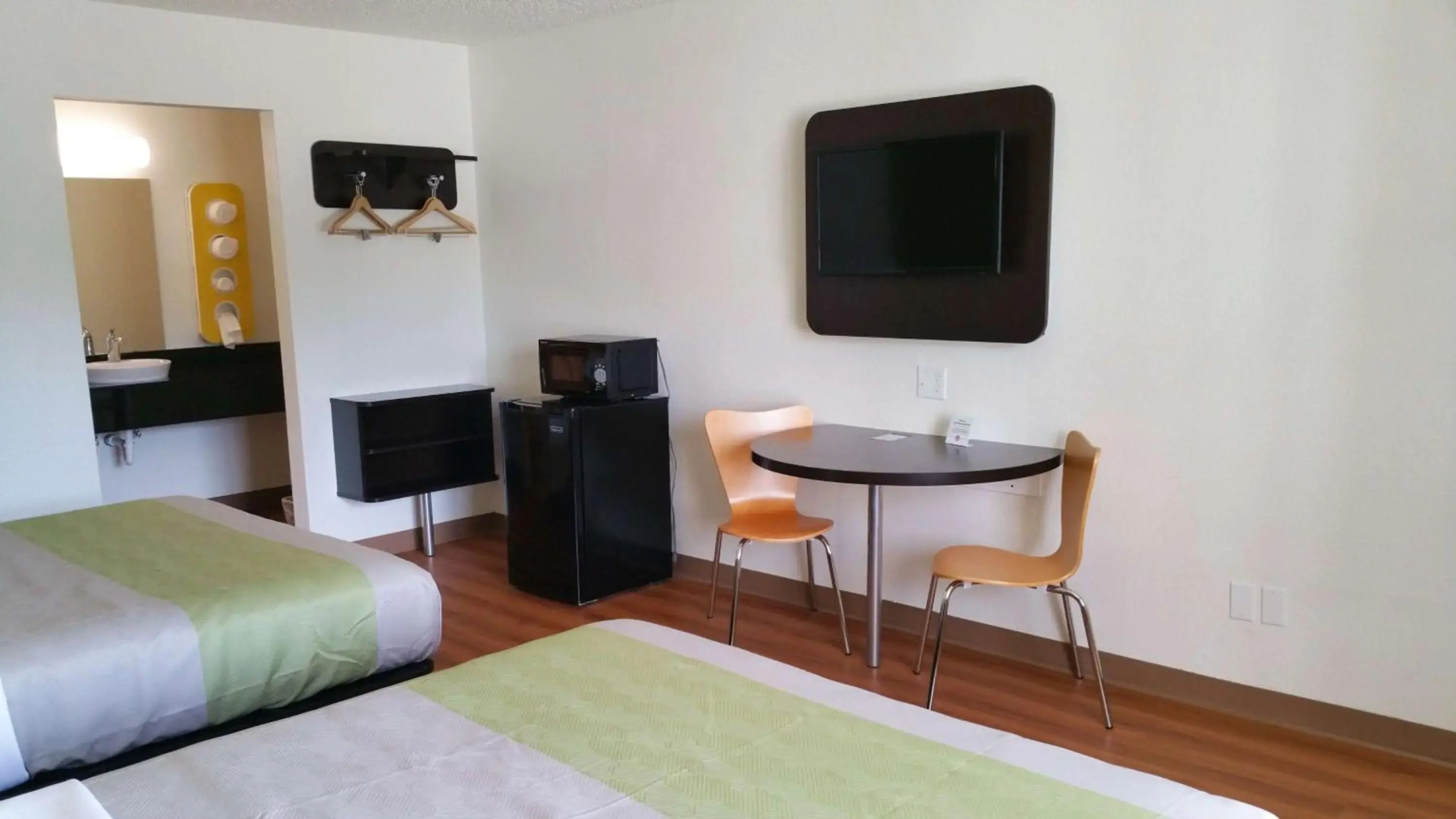 Motel 6 Palestine, TX