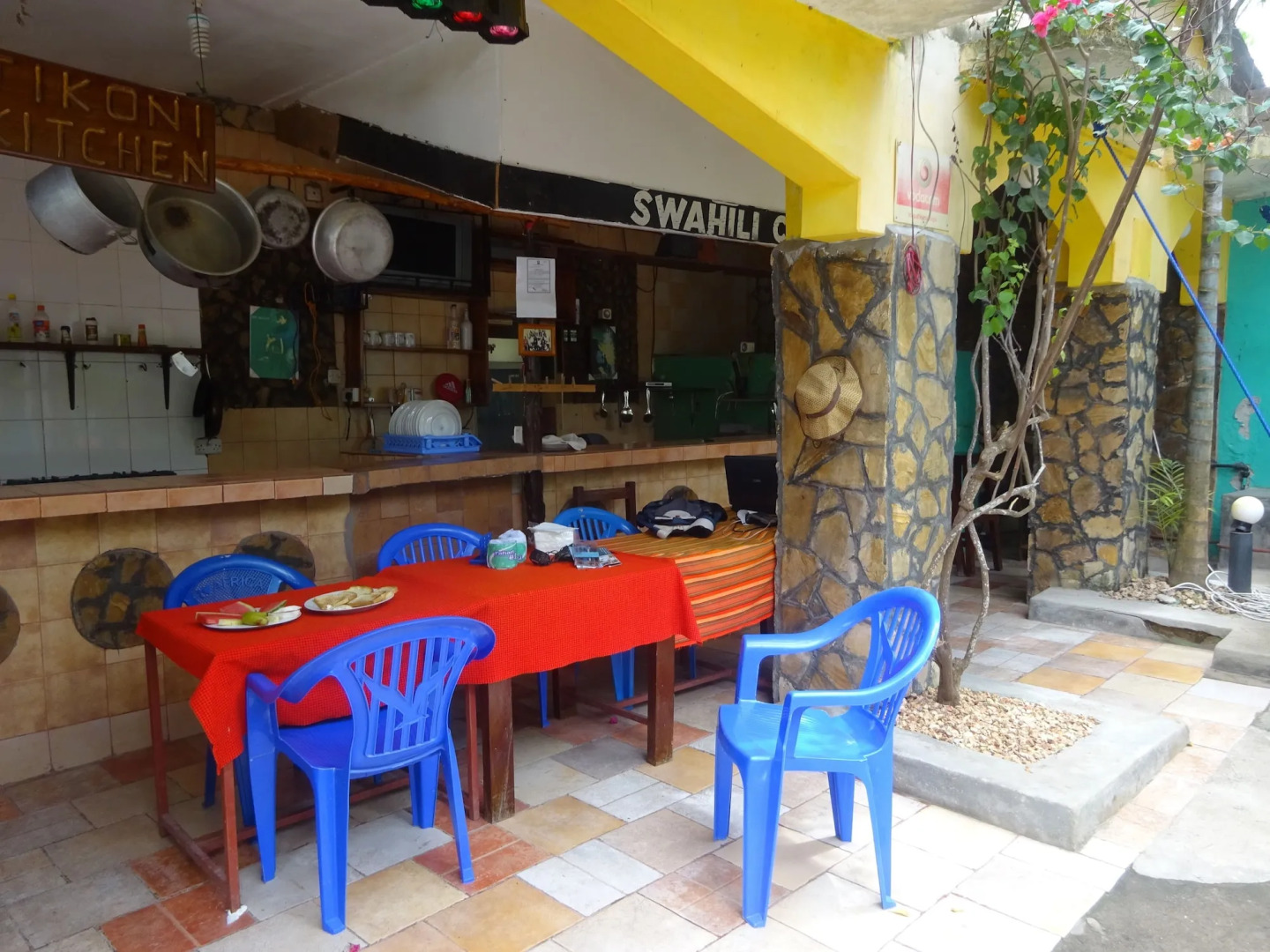 Homeland Swahili Lodge - Hostel