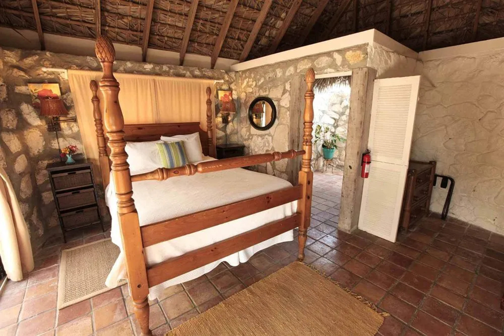 Fernandez Bay Village