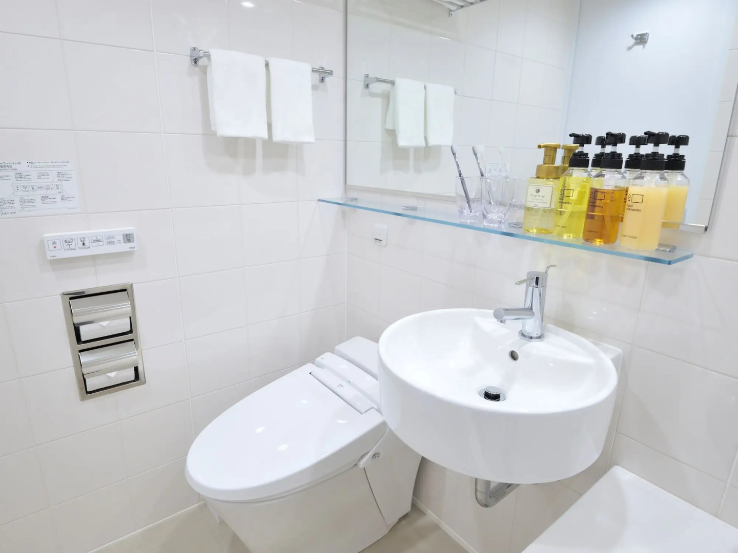 Hotel androoms Osaka Hommachi