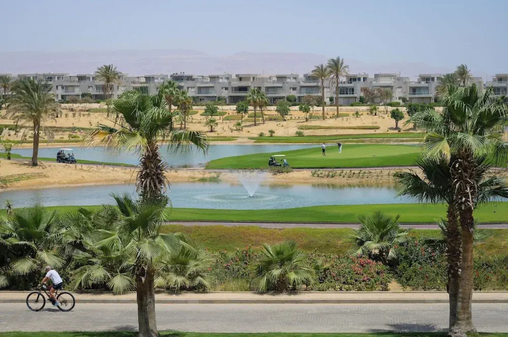 The G Einbay Golf Resort