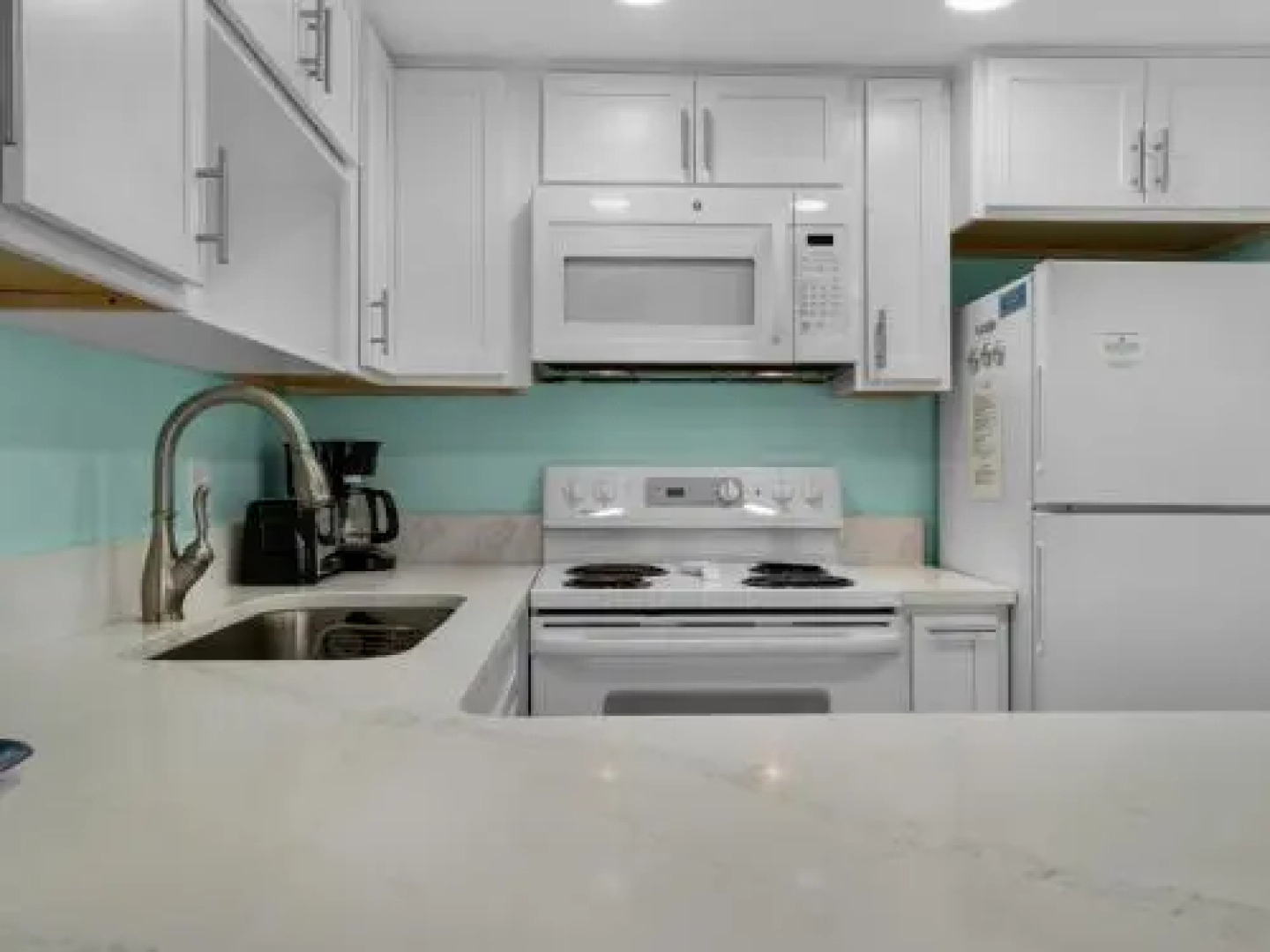 Summer Breeze Condominium 211