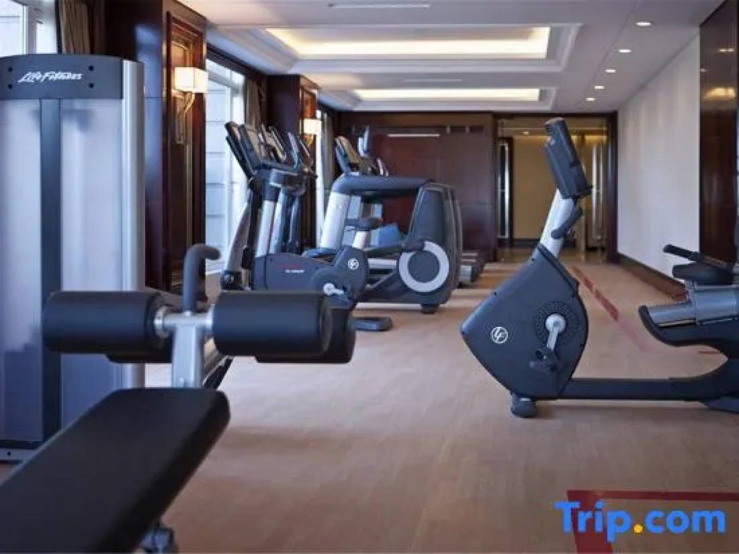 Oriental Pearl Hotel