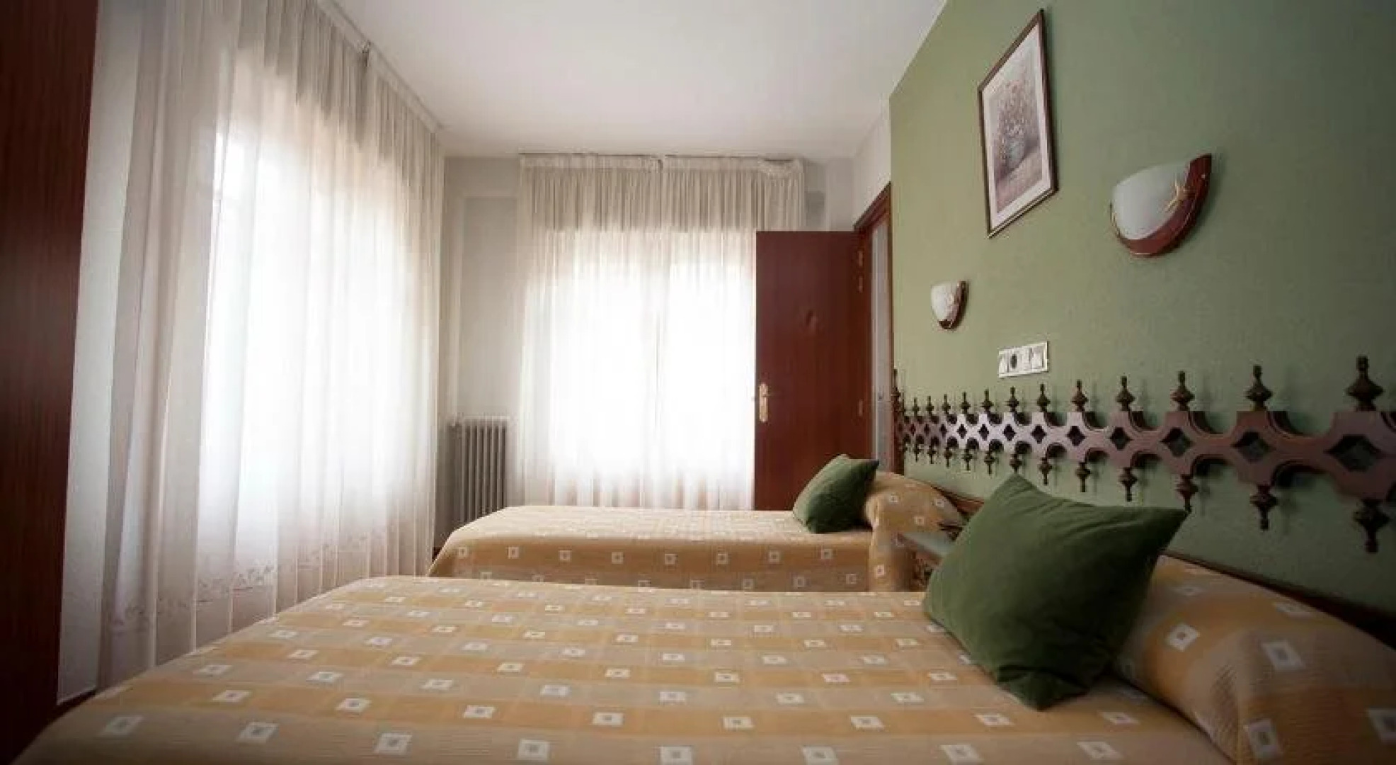Hostal Aragon