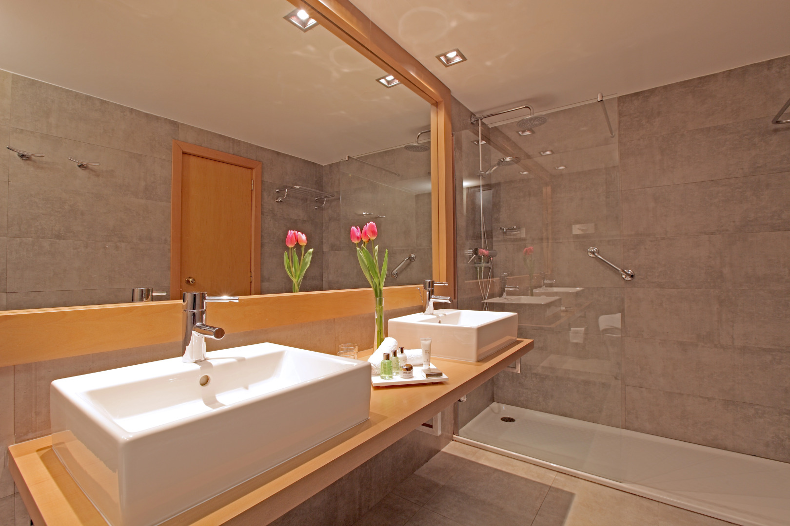 Отель NH Collection Cáceres Palacio de Oquendo