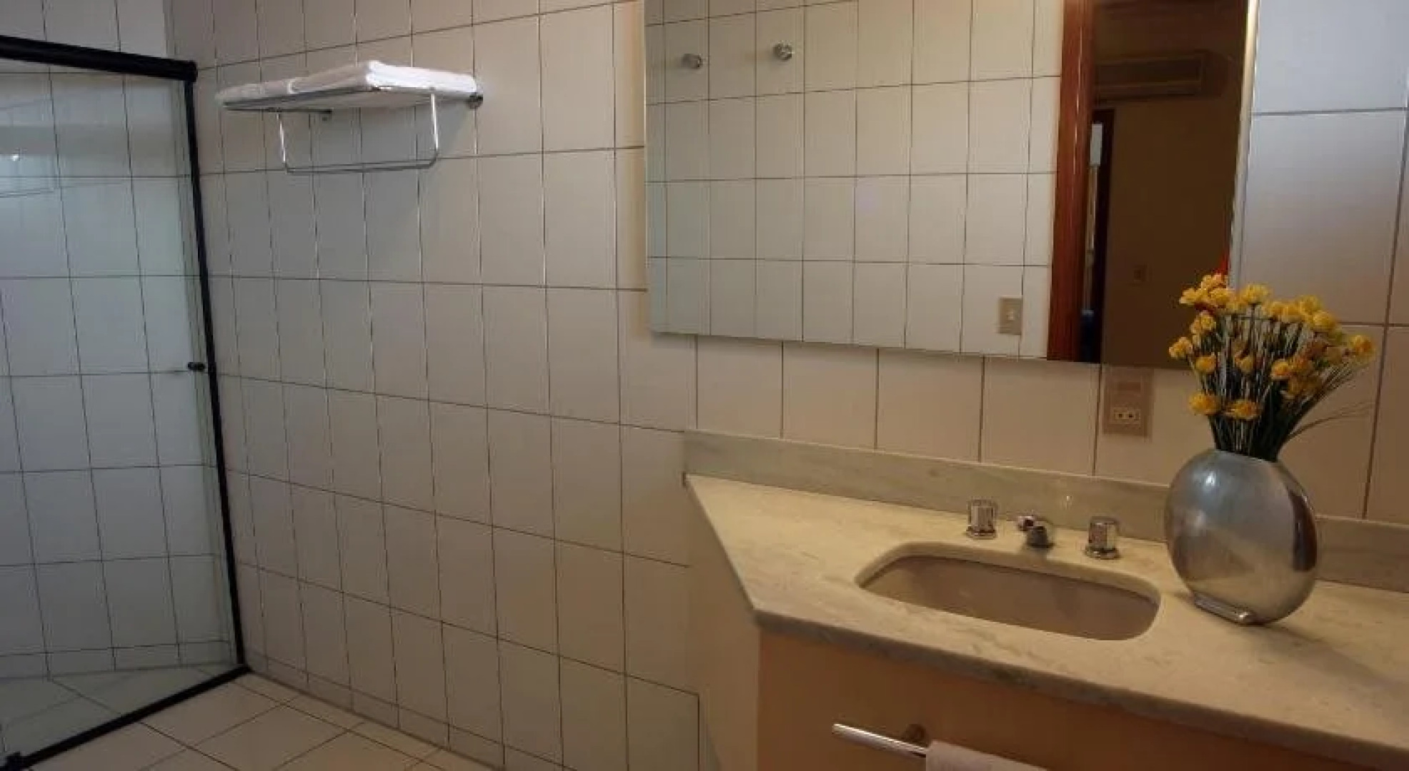 Lagoa Serena Flat Hotel