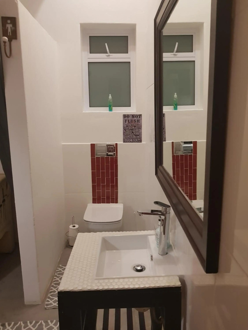 Rose Acres Guest House