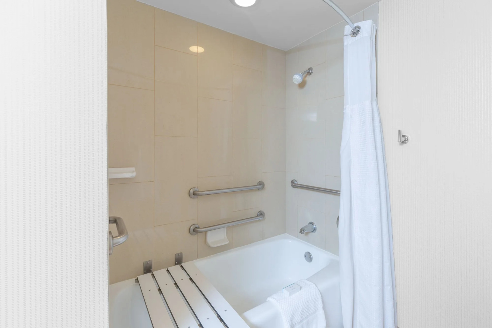 Embassy Suites by Hilton San Francisco Airport Waterfront