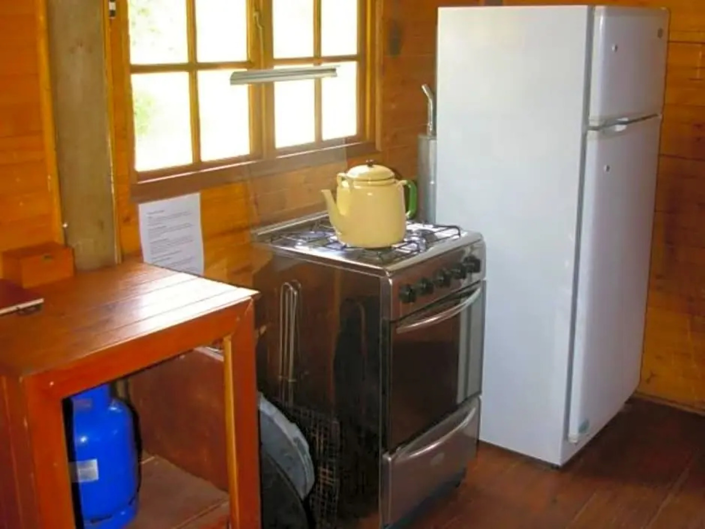 Fish Eagle Log Cabin