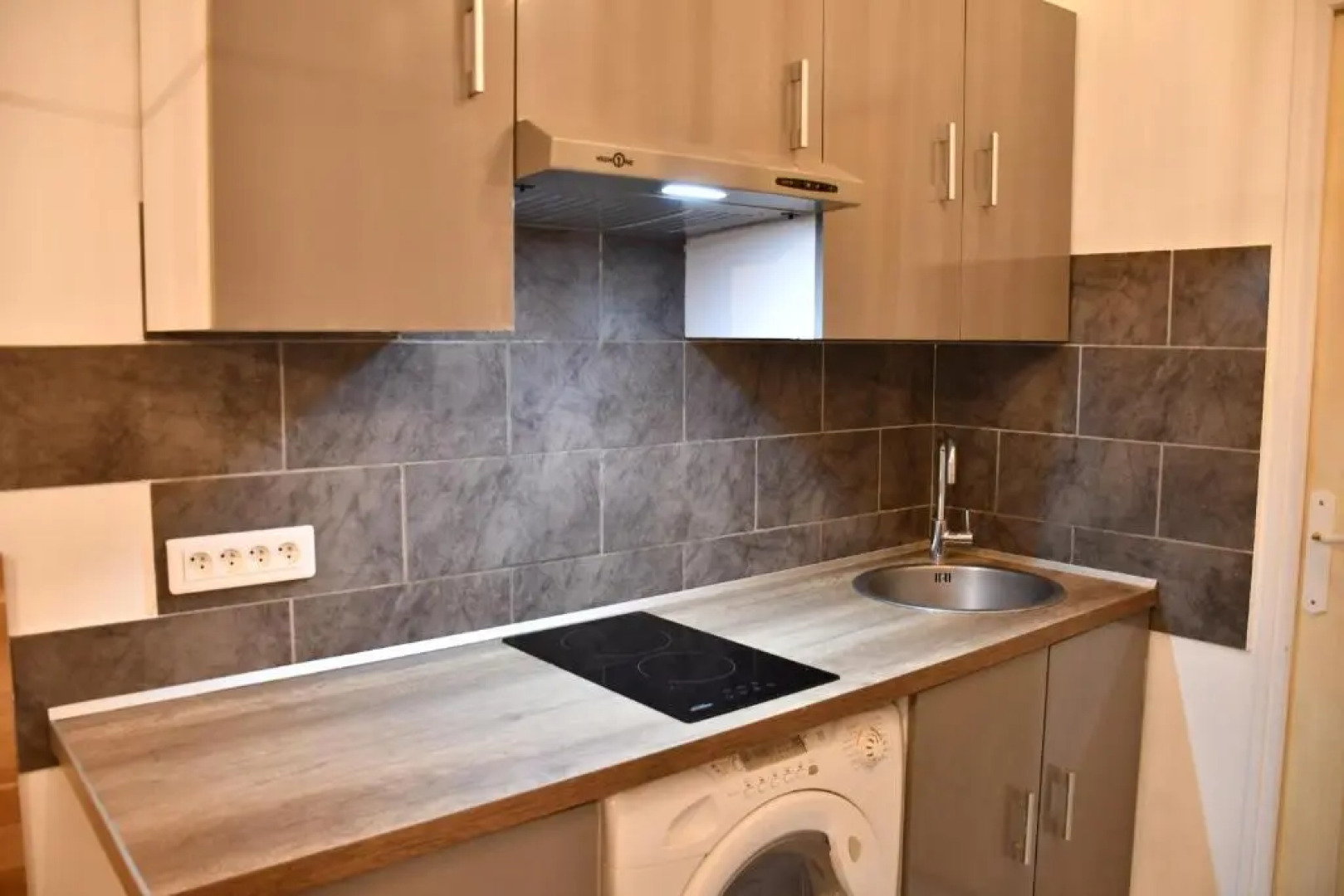 Le Cabanon H24,Atypique,Cosy,Port,Plage,Wifi,Netflix