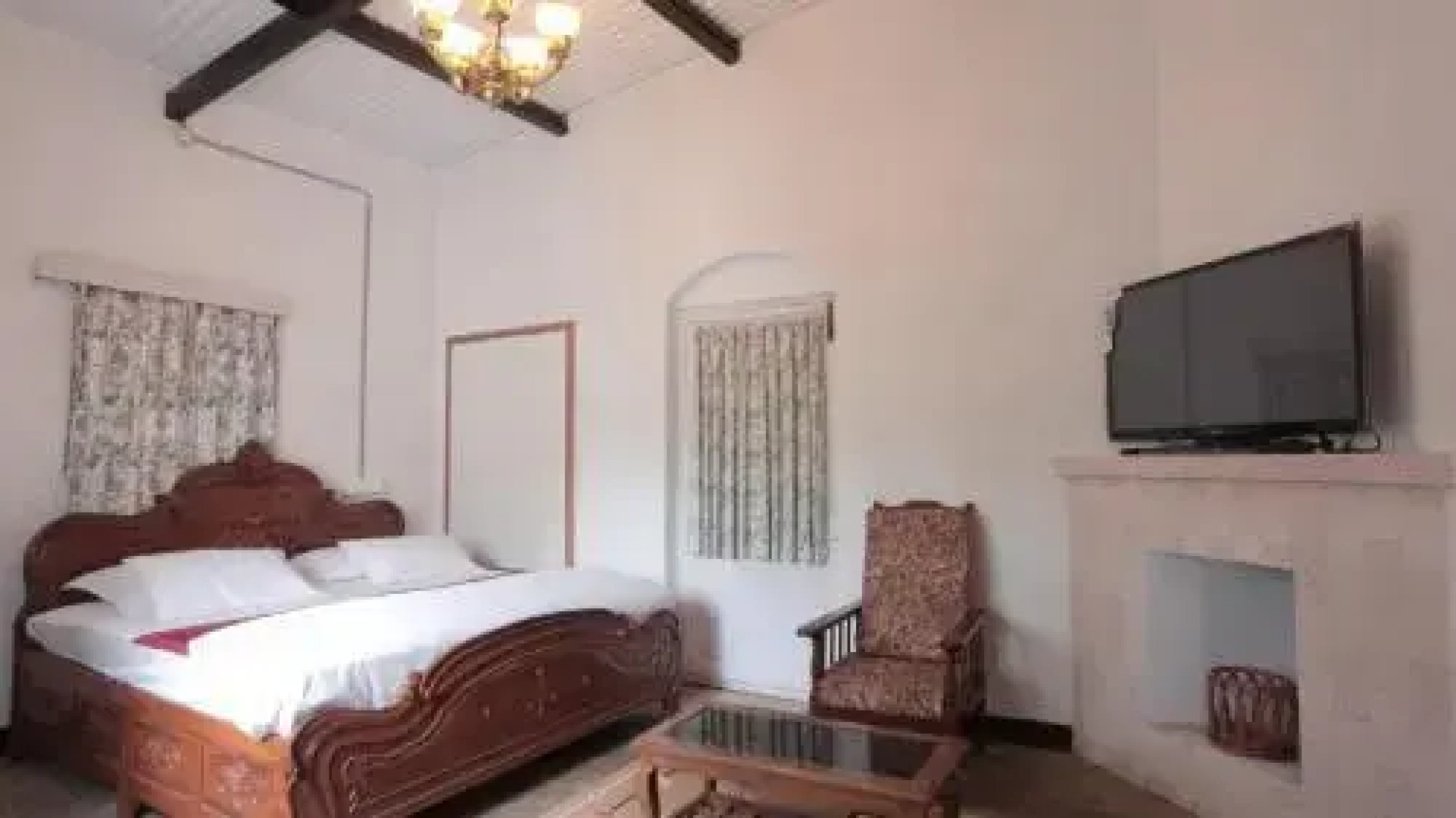 Marsh Villa Luxury Resort