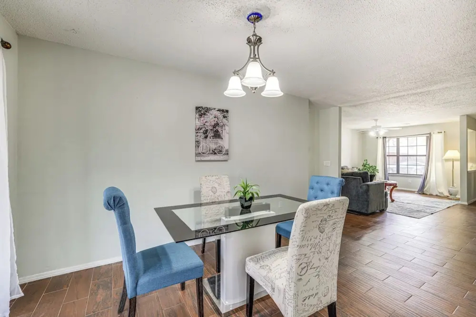 Rogers Vacation Home w/ Yard: 5 Mi to Bentonville