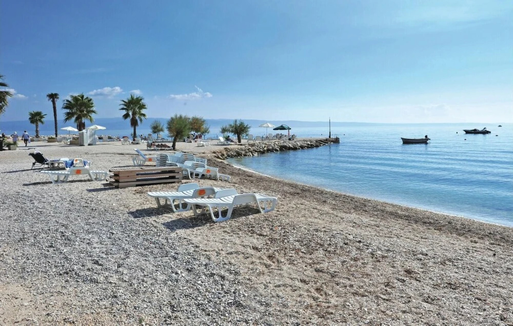 Nice Home in Kucine with WiFi, 4 Bedrooms & Hot Tub