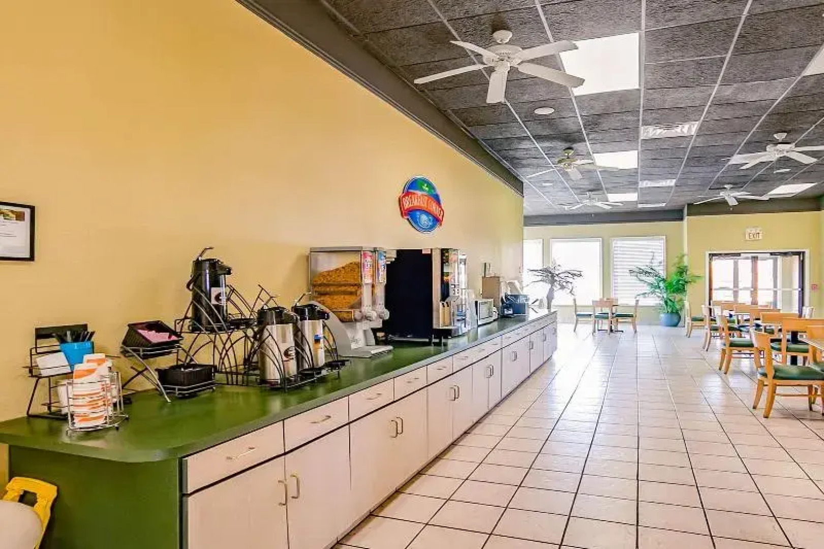 Clarion Pointe Marshall