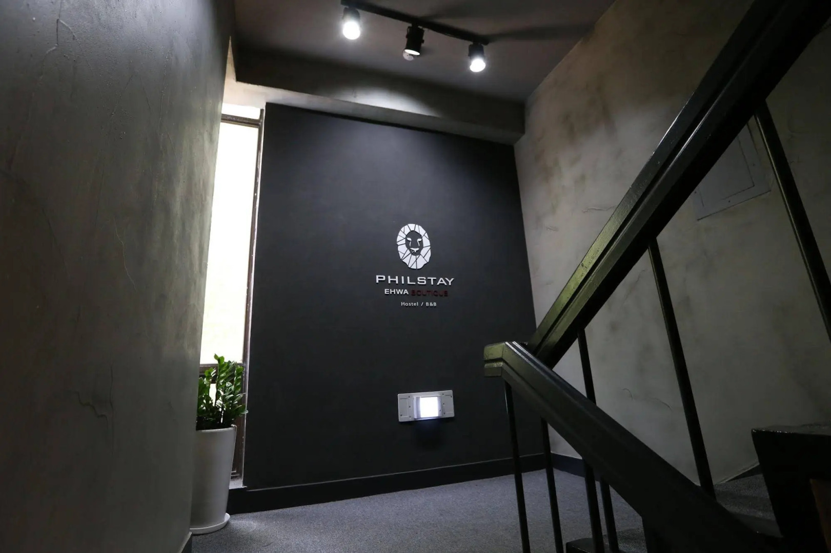 Philstay Ehwa Boutique - Female Only (только для женщин)