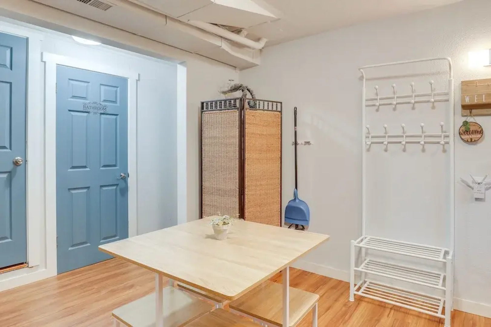 7 Mi to Dtwn: Pet-friendly Abode in Seattle!