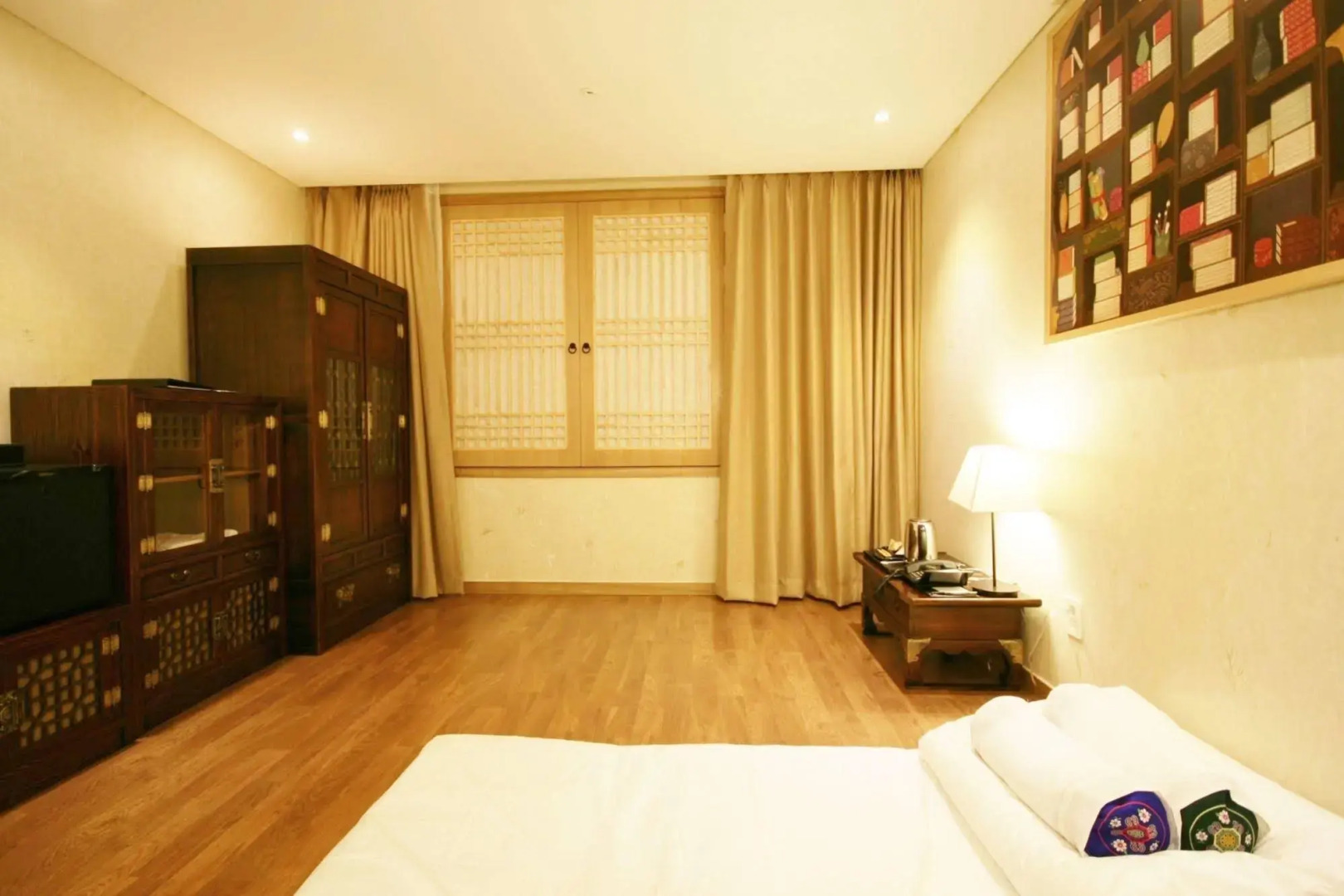 The Central Plaza Hotel