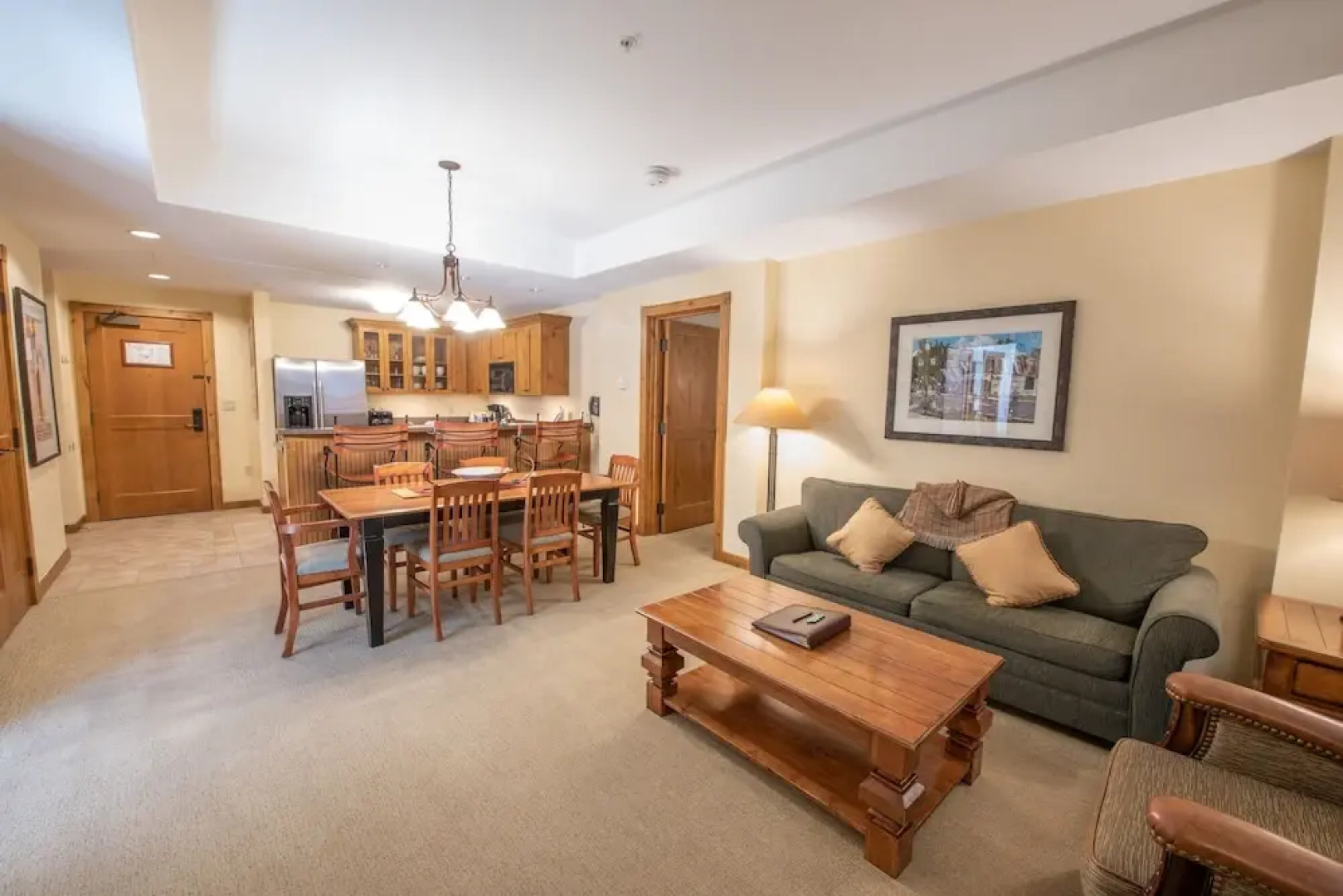 Kid-Friendly 2 Bedroom Bathroom - Slopeside Condo - No Cleaning Fee! by RedAwning