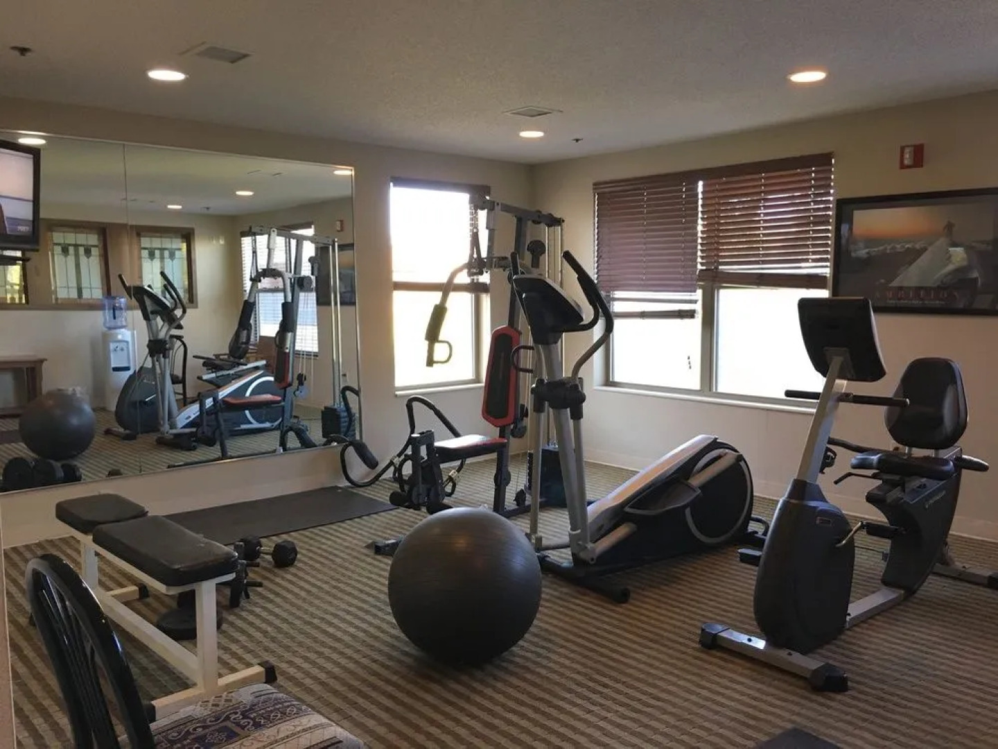 Norwood Inn & Suites