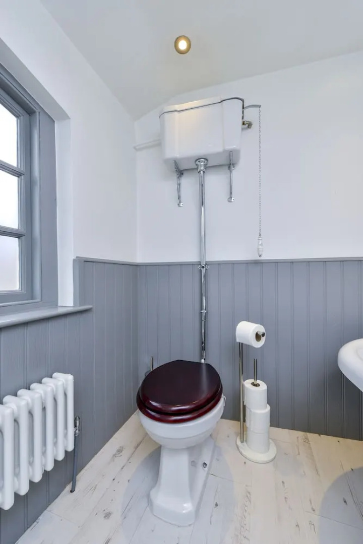 Scotgate House by Vose Nights