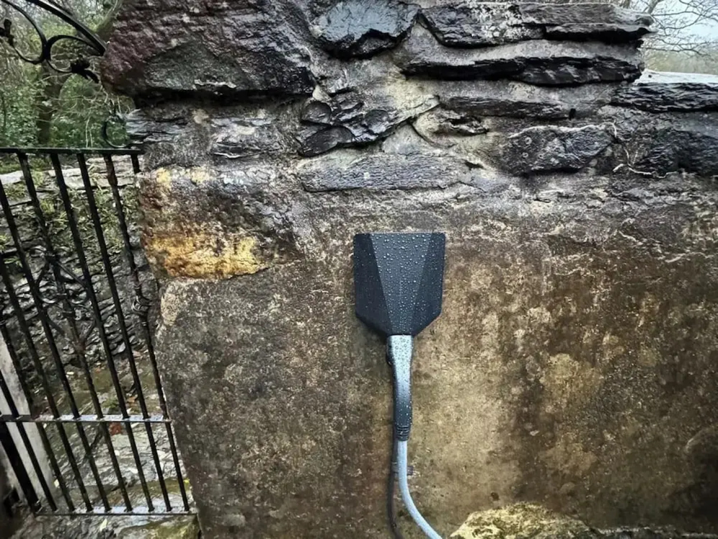 Yr Hen Ysgol, The Old School