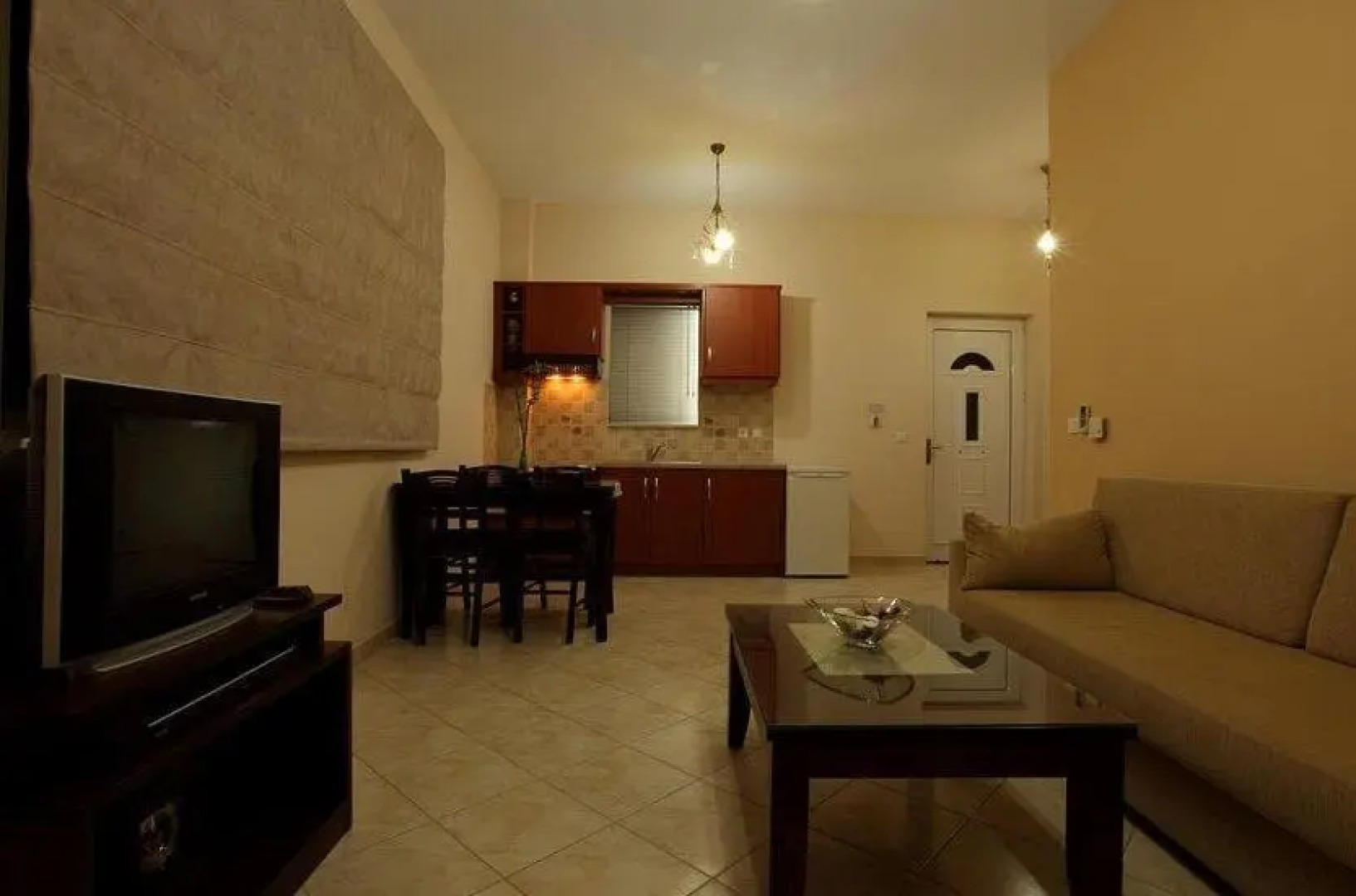 Pantheon Hotel & Suites