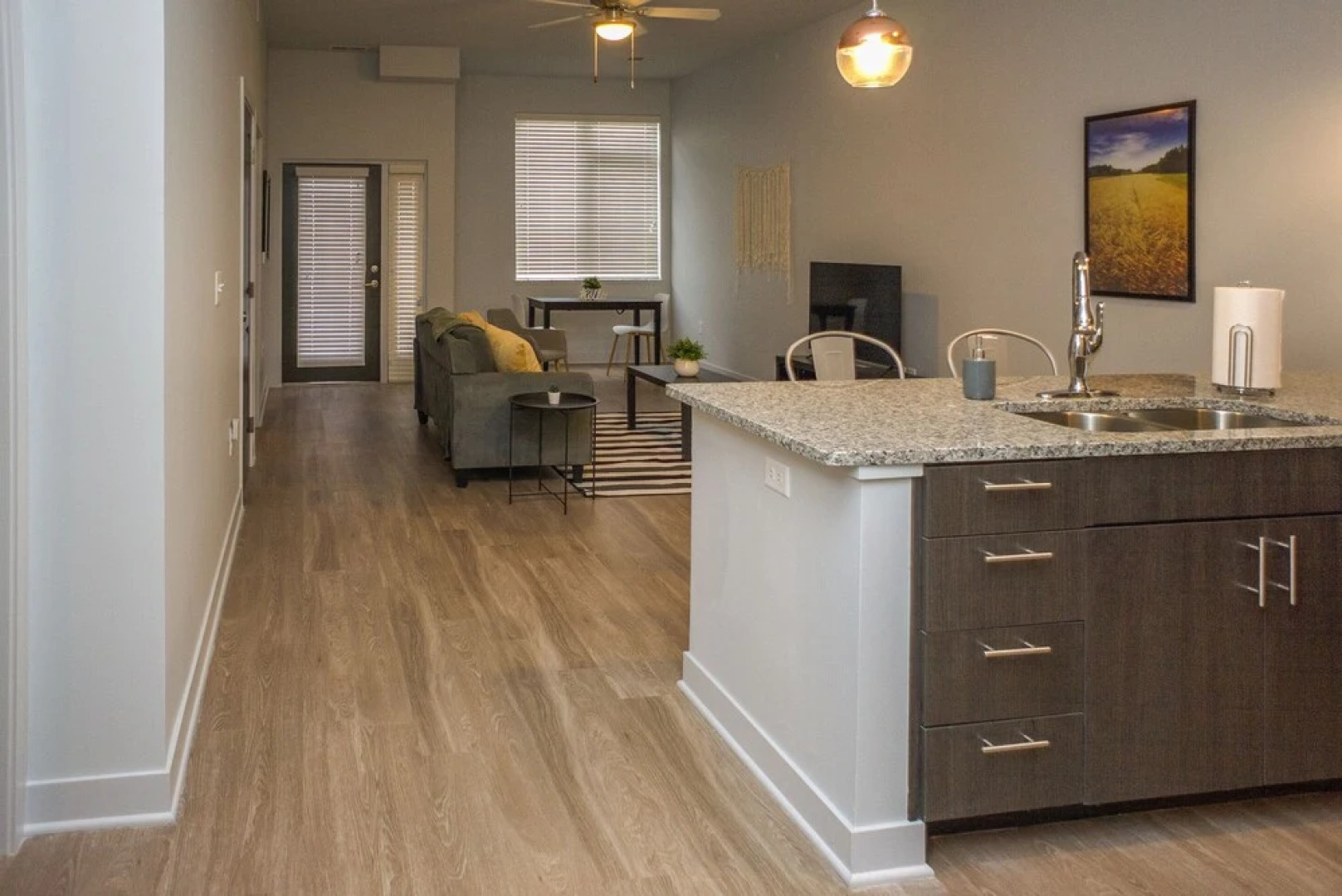 FRONTDESK District at 6th Des Moines