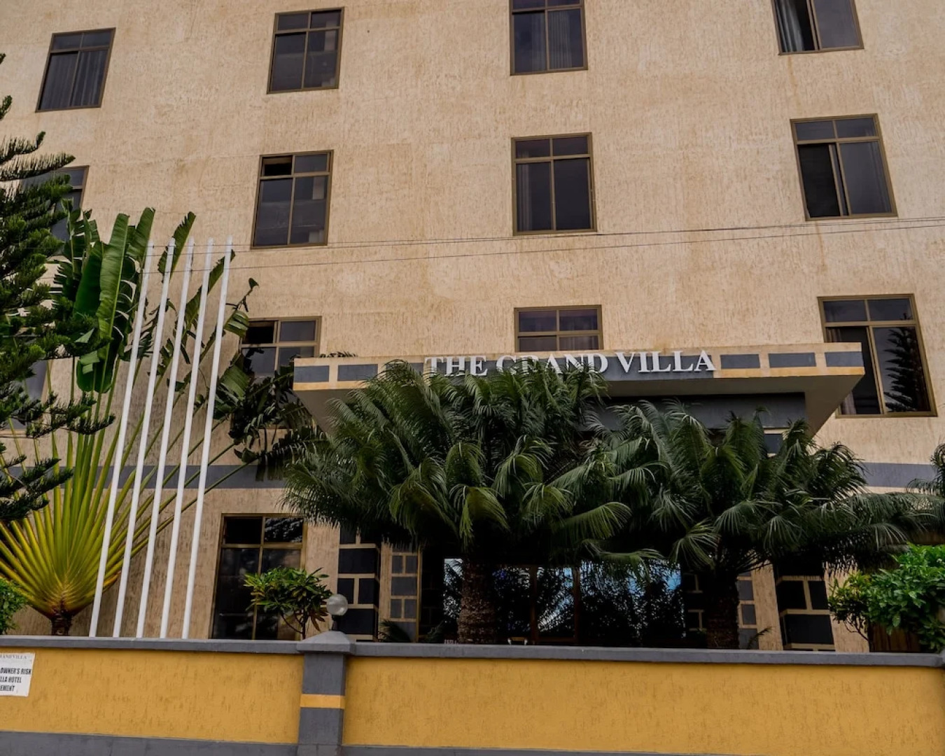 The Grand Villa Hotel