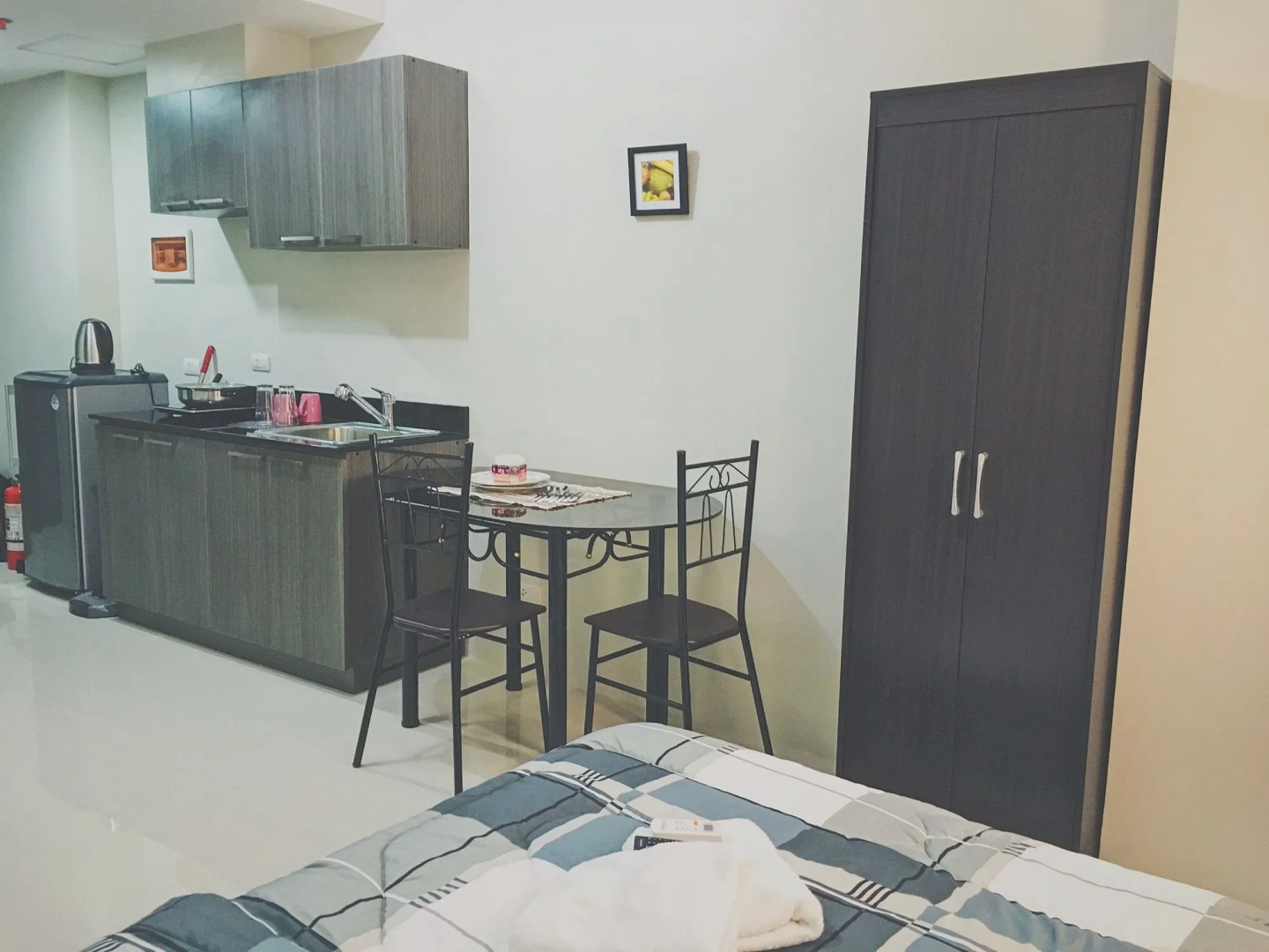 Vista Shaw by Charles