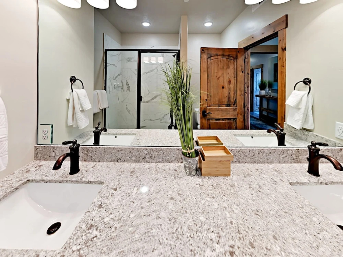 1288 Deer Park Circle Condo #103 3 Bedrooms 2 Bathrooms Condo