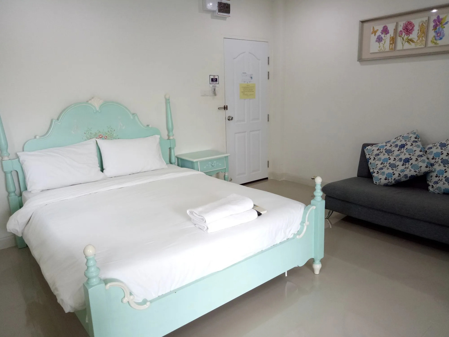 Privacy Residence Lopburi