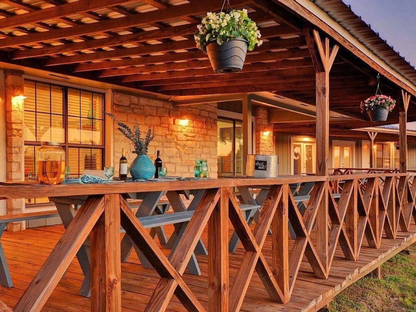 The Estate on Lake Travis - A 10 Acre Waterfront Escape for Groups