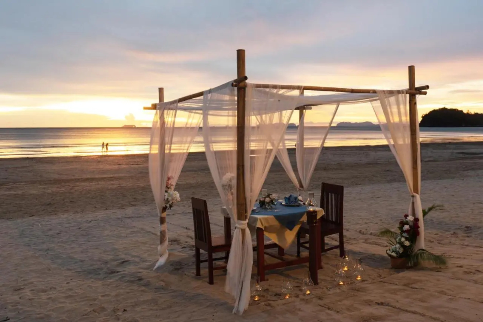 Royal Lanta Resort & Spa