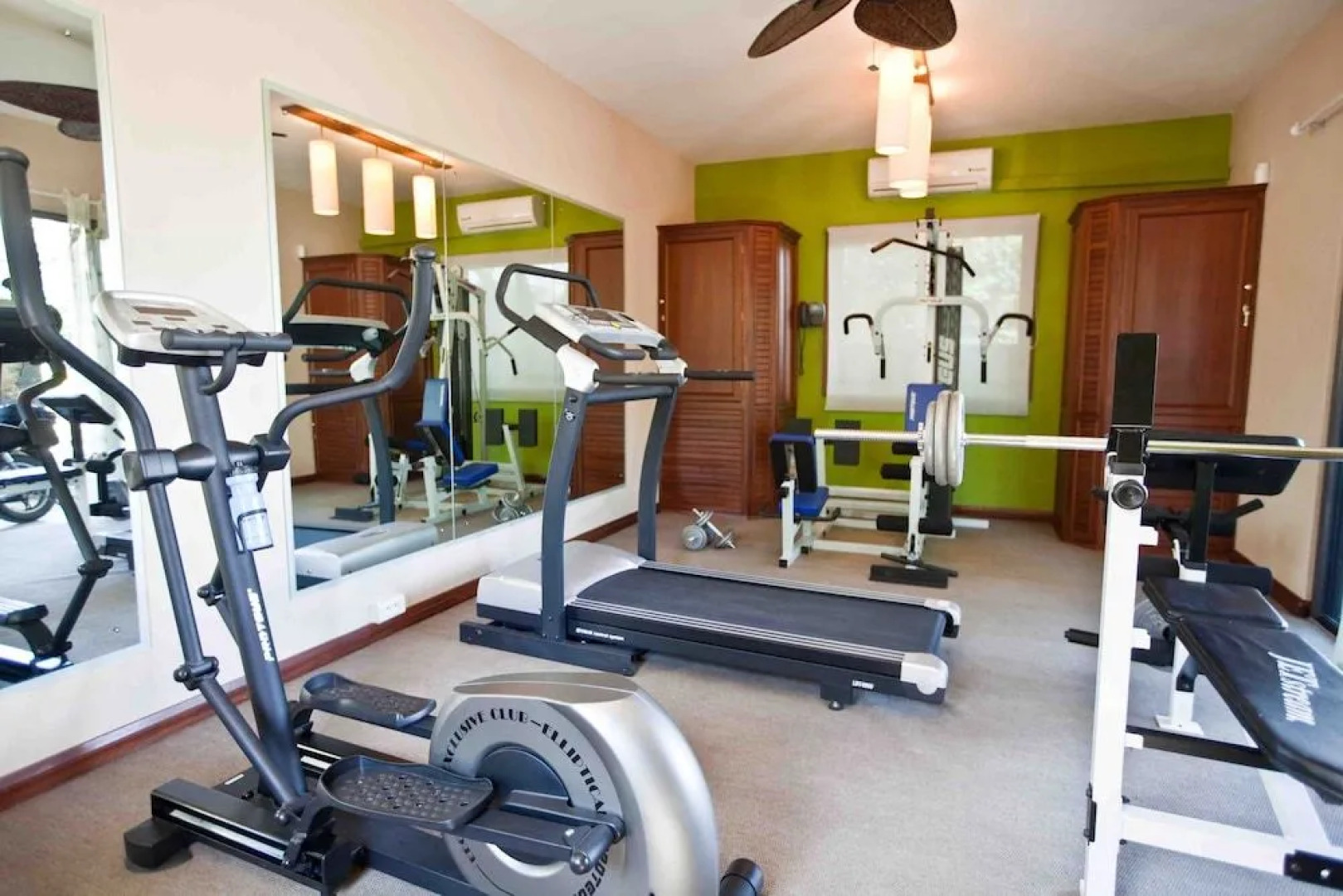 Sankhara Beachfront Villas