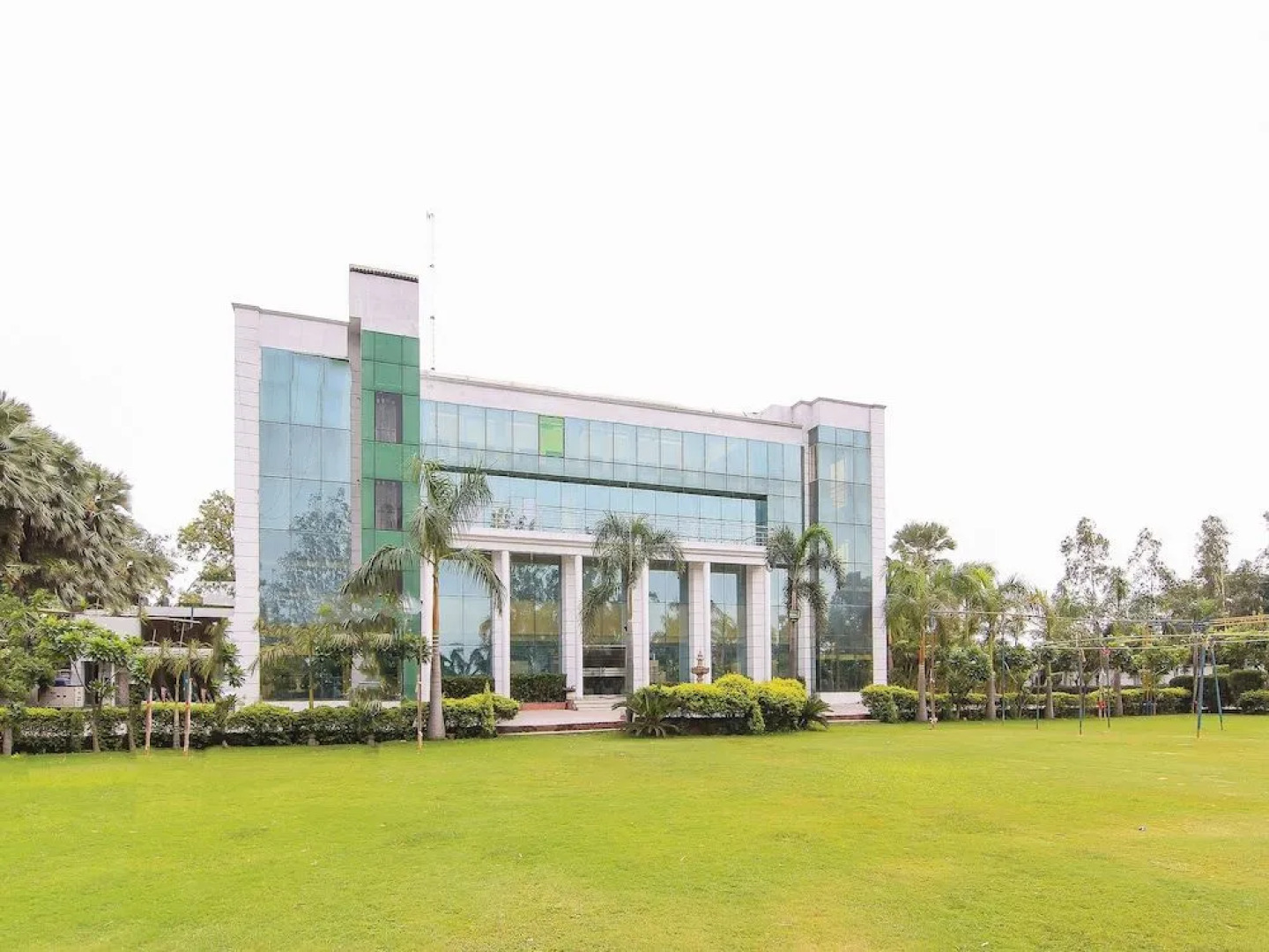 OYO 2032 Hotel Exotica