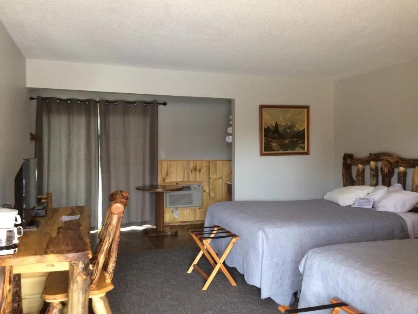 Yellowstone Valley Inn