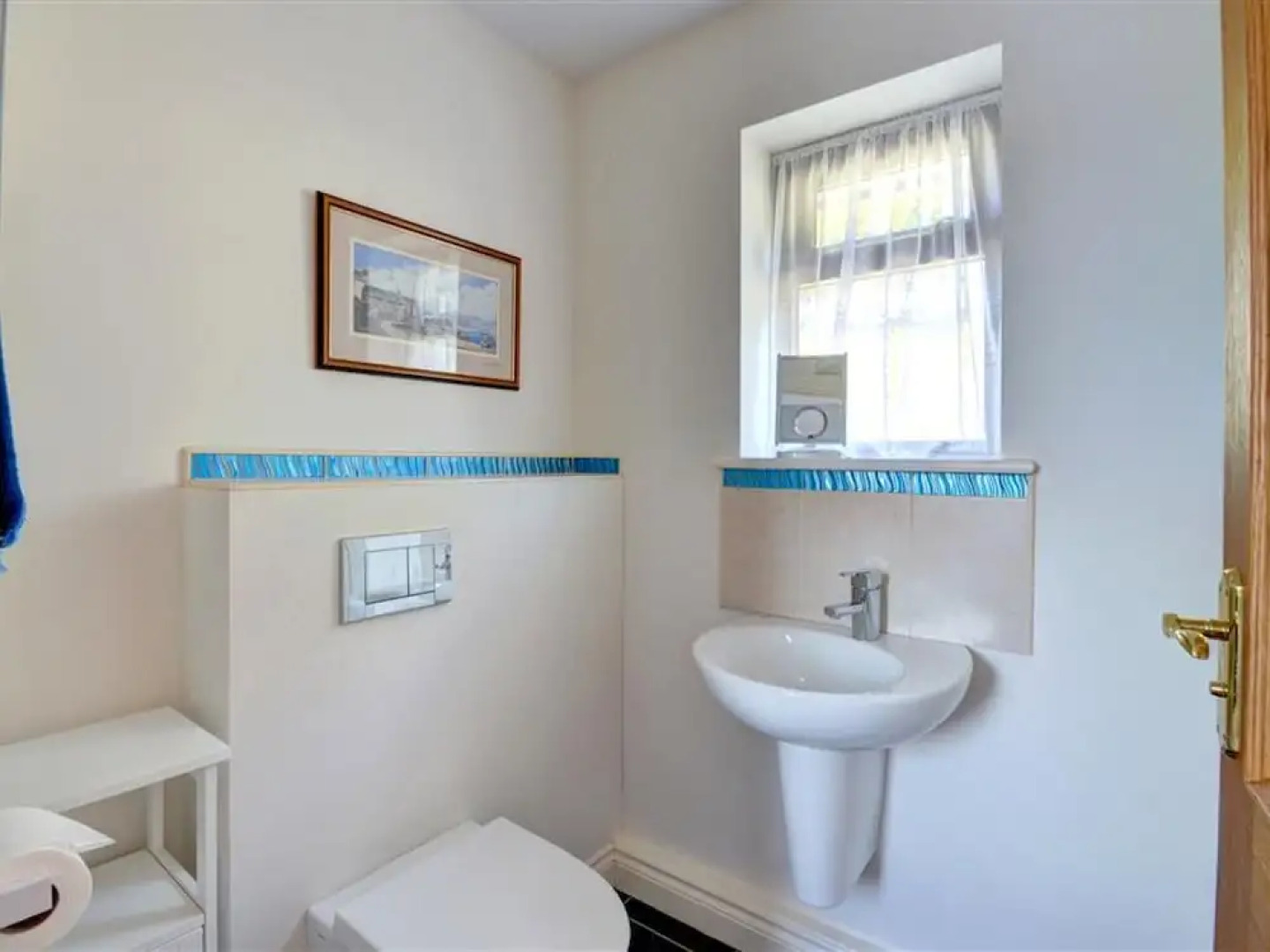 Comfortable, Bright Holiday Home With Private Garden in the South of Cornwall