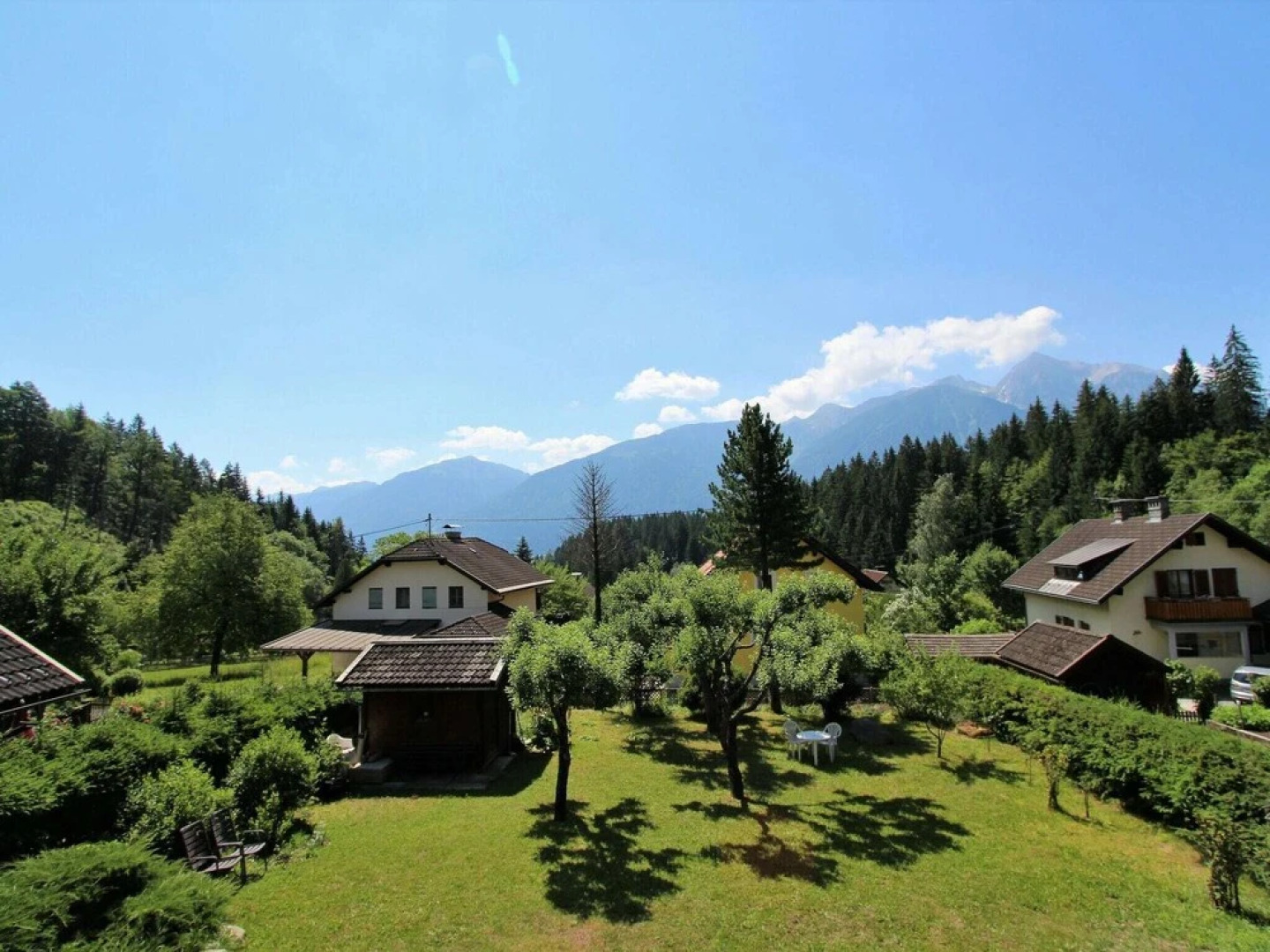 Beautiful Country House With Large Garden and Sauna