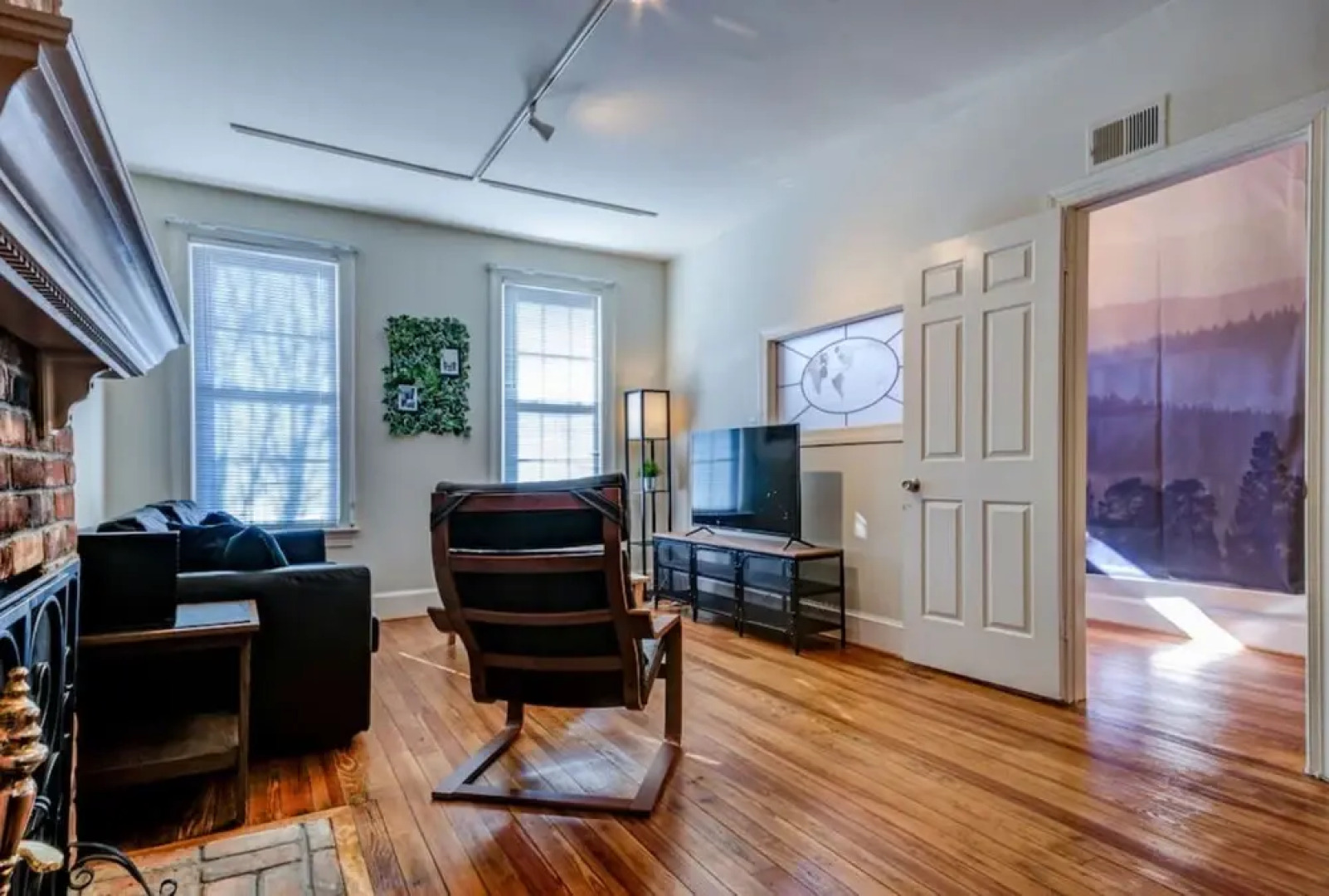 3BR Colonial House w/Parking by CozySuites