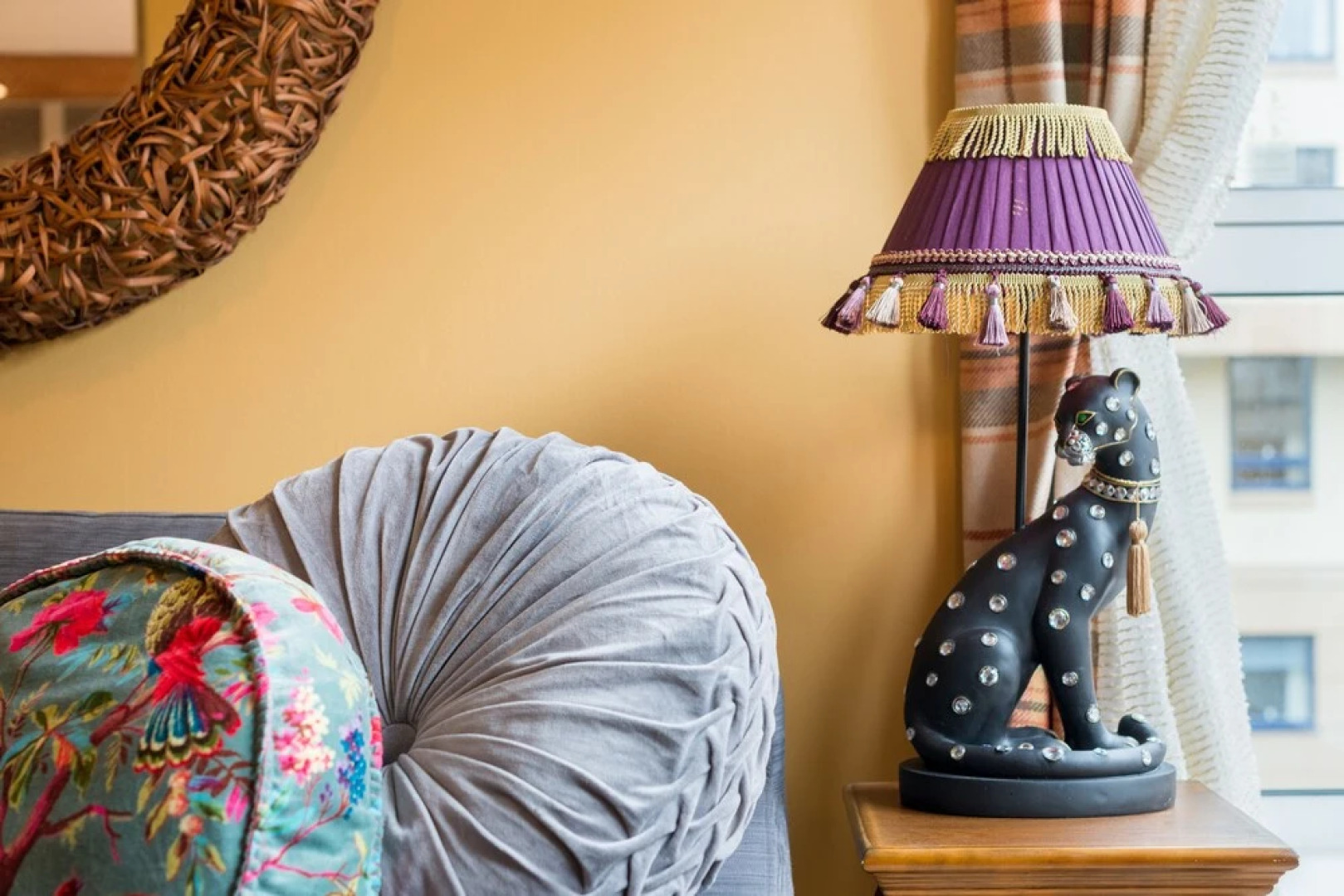 Quirky 1 Bedroom Apartment Next to Holyrood Palace